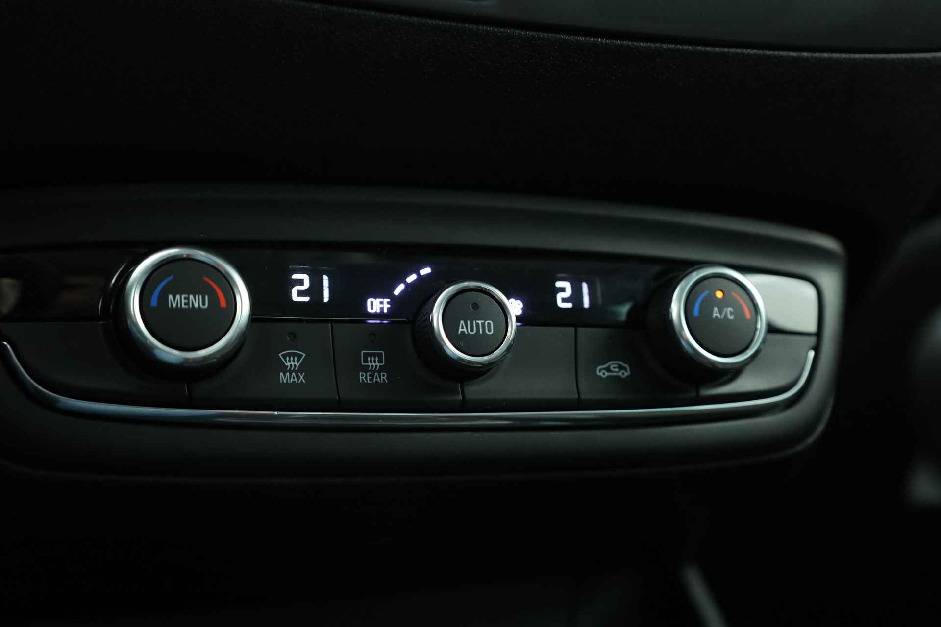 Opel Crossland X 1.2 Turbo Innovation | Navi | LED | Clima | DAB | Apple CarPlay - 18/30