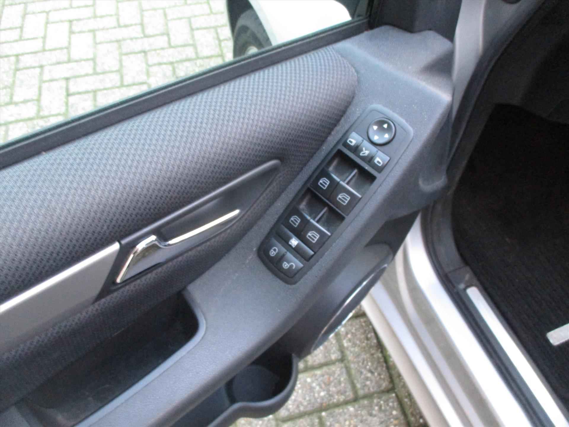 MERCEDES B-Klasse B 200 AUTOMAAT / HOGE INSTAP - 8/14