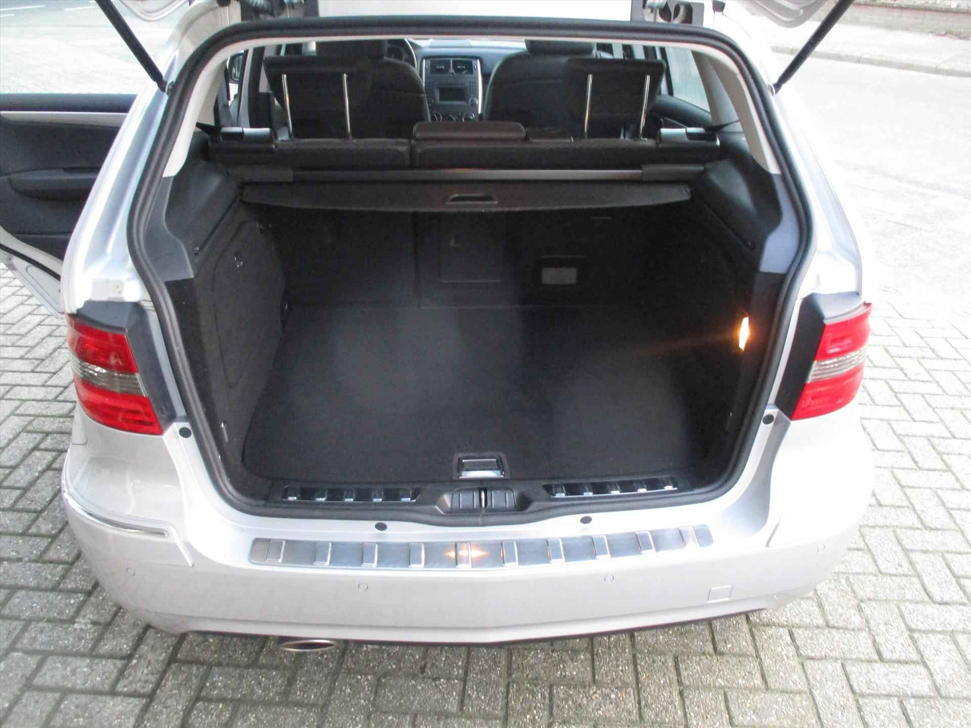 MERCEDES B-Klasse B 200 AUTOMAAT / HOGE INSTAP - 12/14