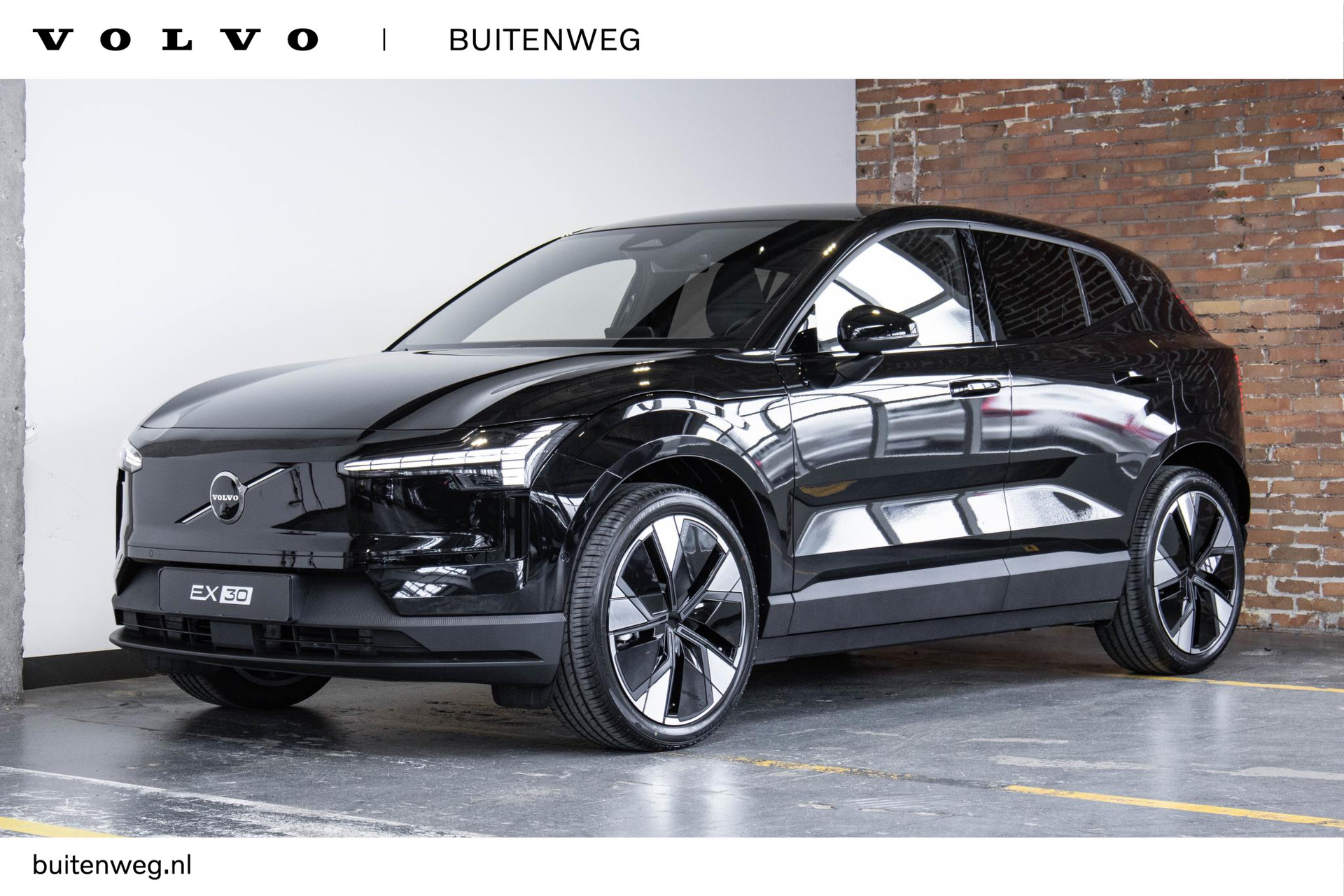 Volvo EX30 Twin Motor Performance Ultra 69 kWh | Panoramadak | 360º camera | Stoel- en stuurverwarming | Elektrisch verstelbare voorstoelen | Harman Kardon Soundbar bij viaBOVAG.nl