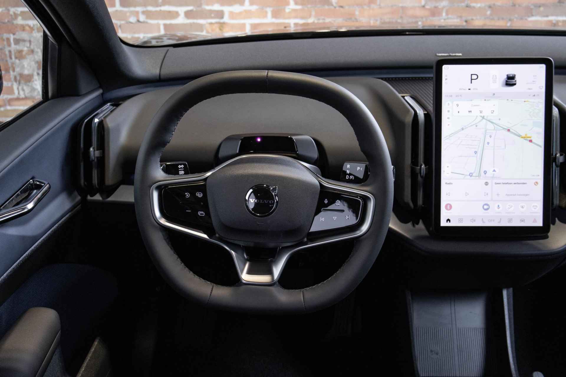 Volvo EX30 Twin Motor Performance Ultra 69 kWh | Panoramadak | 360º camera | Stoel- en stuurverwarming | Elektrisch verstelbare voorstoelen | Harman Kardon Soundbar - 19/33