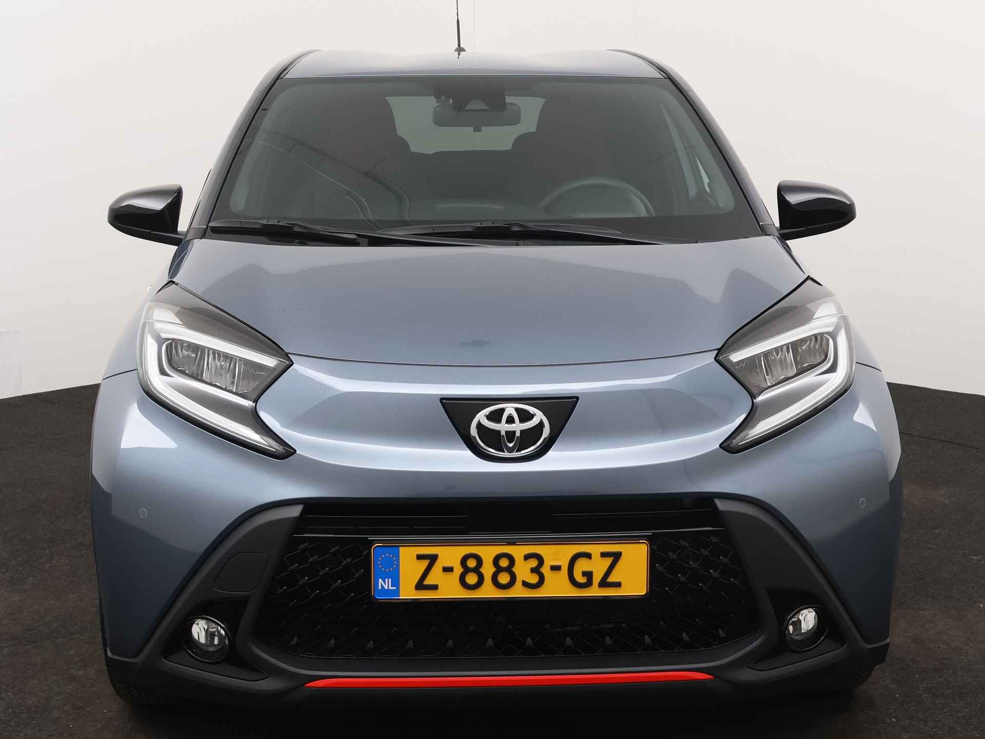 Toyota Aygo X 1.0 VVT-i Premium Limited | LM velgen 17 inch | Navigatie | JBL | Stoelverwarming | - 28/46