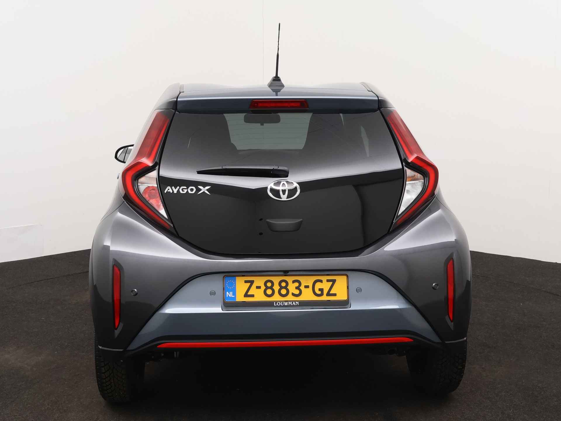 Toyota Aygo X 1.0 VVT-i Premium Limited | LM velgen 17 inch | Navigatie | JBL | Stoelverwarming | - 30/46