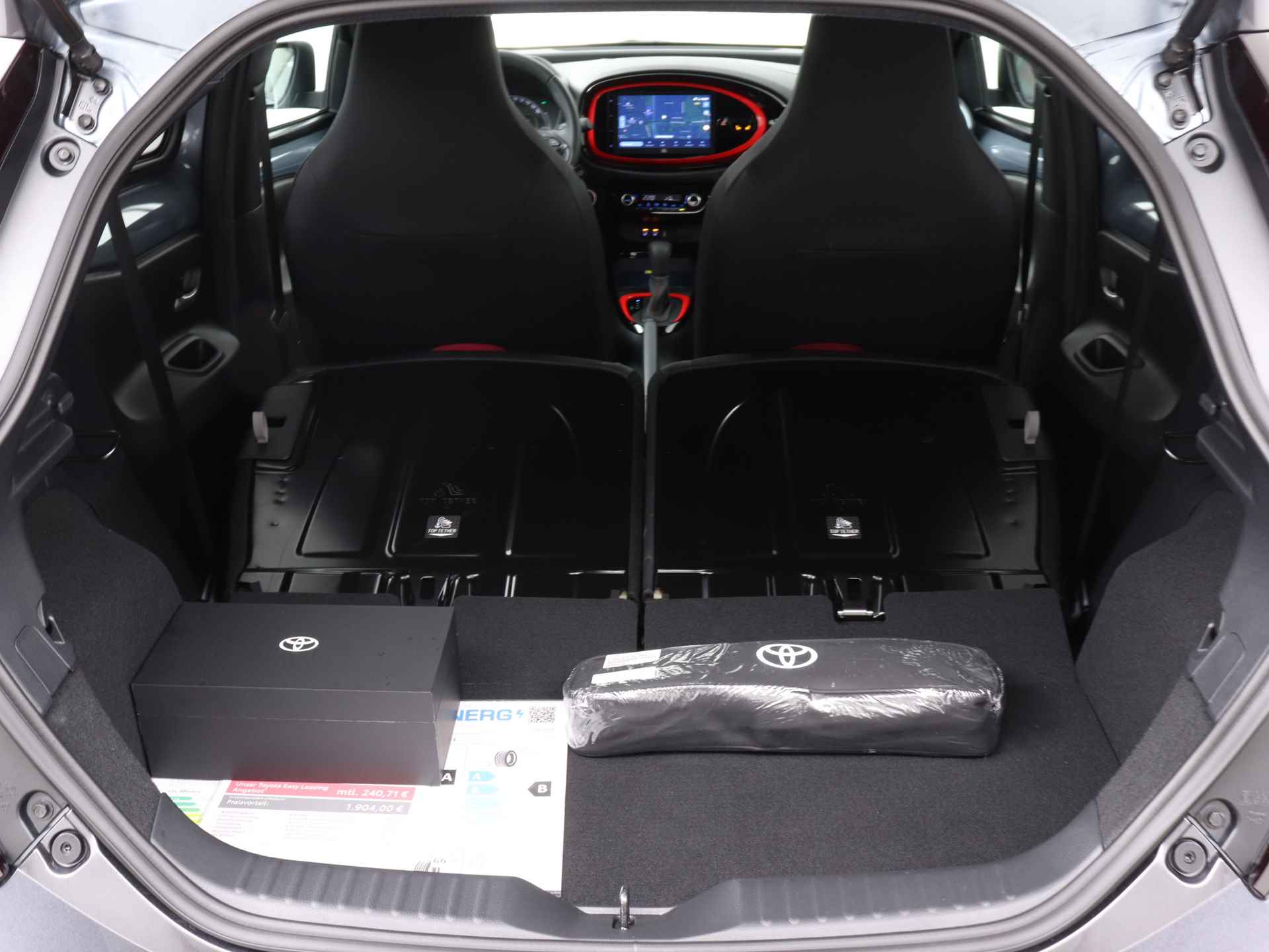 Toyota Aygo X 1.0 VVT-i Premium Limited | LM velgen 17 inch | Navigatie | JBL | Stoelverwarming | - 40/46
