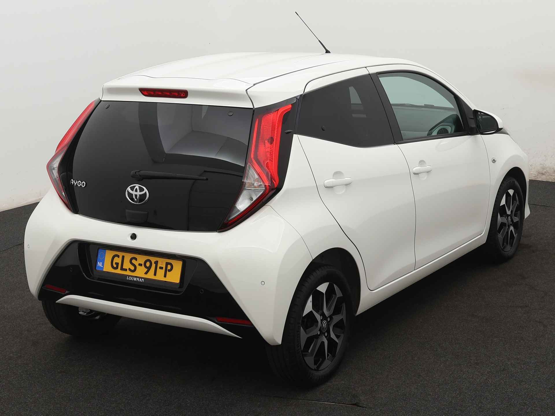 Toyota Aygo 1.0 X-Joy Limited | Automaat | Parkeersensoren | Parkeercamera | - 18/44