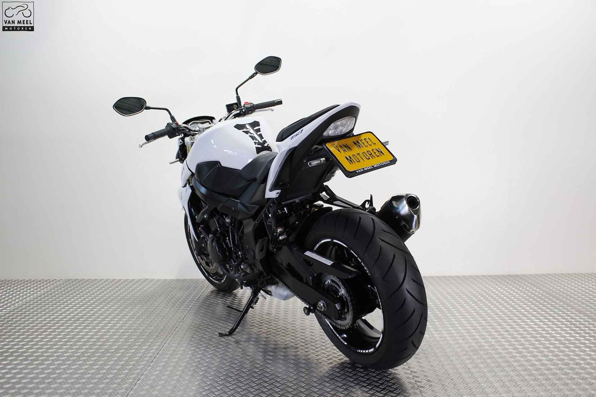 Suzuki GSR750A - 5/14