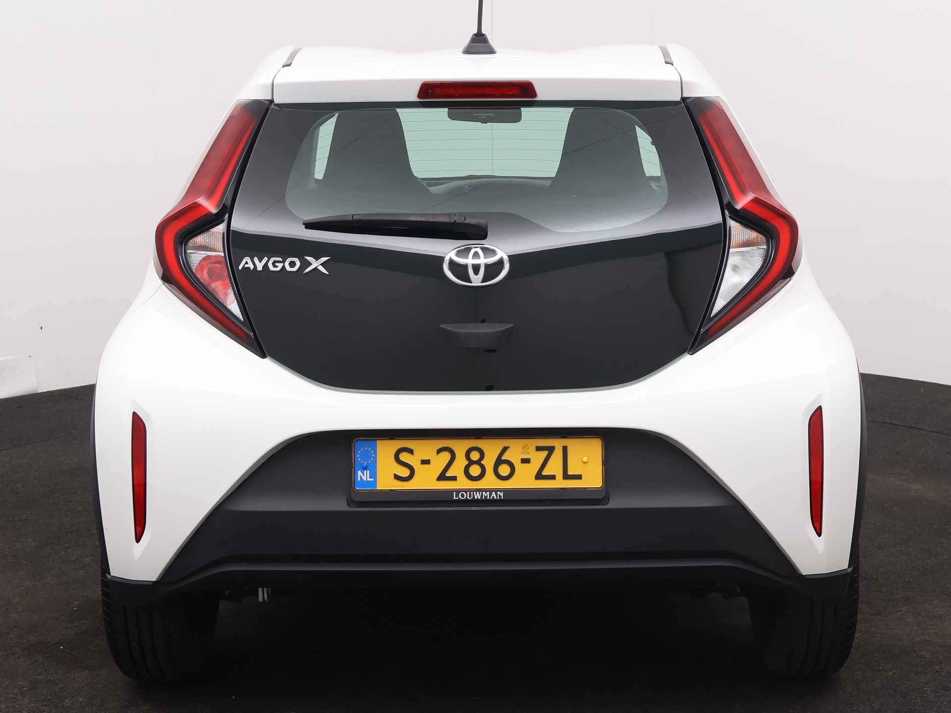 Toyota Aygo X 1.0 VVT-i MT play - 30/41