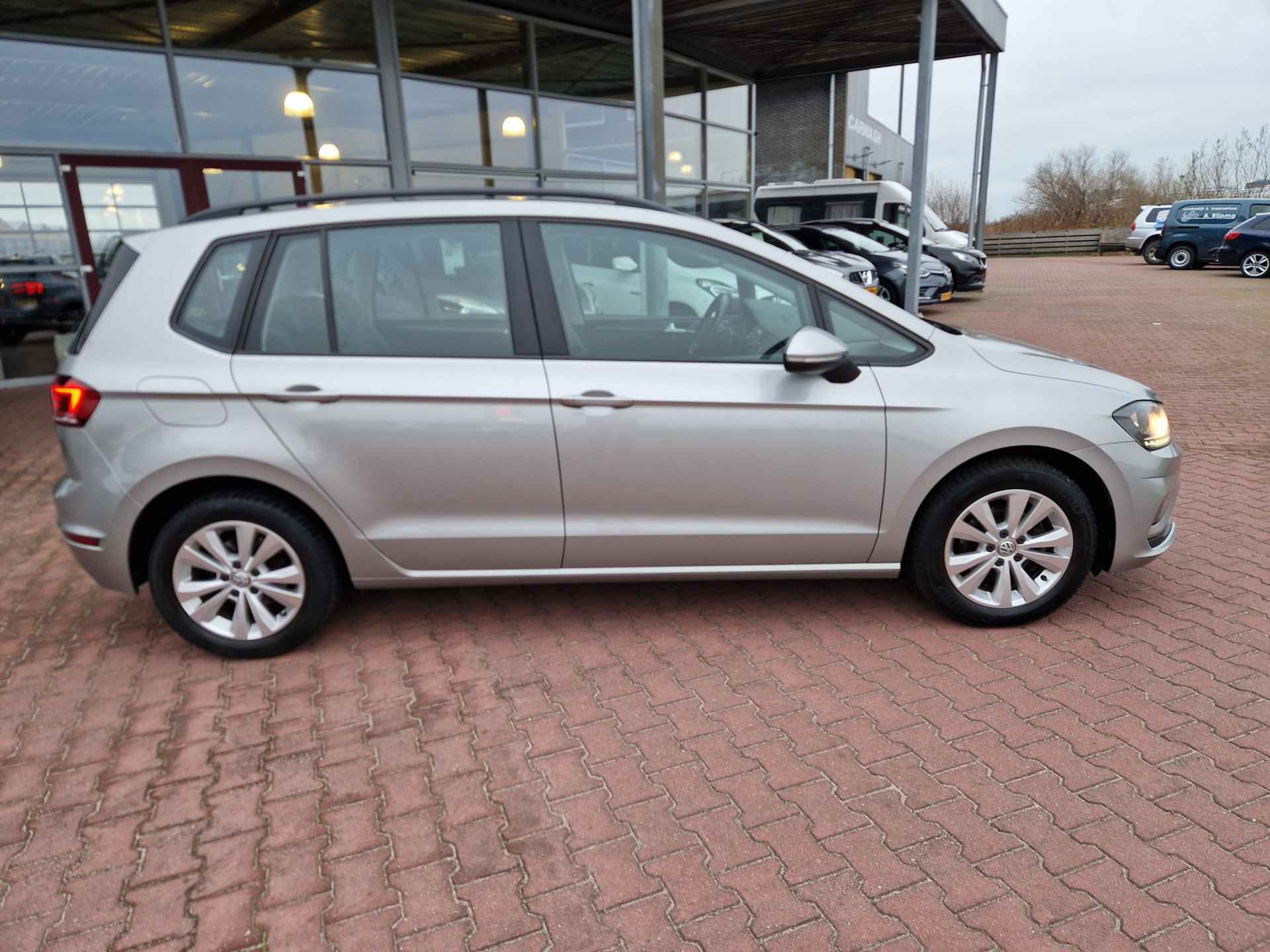 Volkswagen Golf Sportsvan 1.0 TSI Comfortline 12MND BOVAG GARANTIE | NAVI | PARK PILOT | ADAPT. CC | APP CONNECT - 5/38