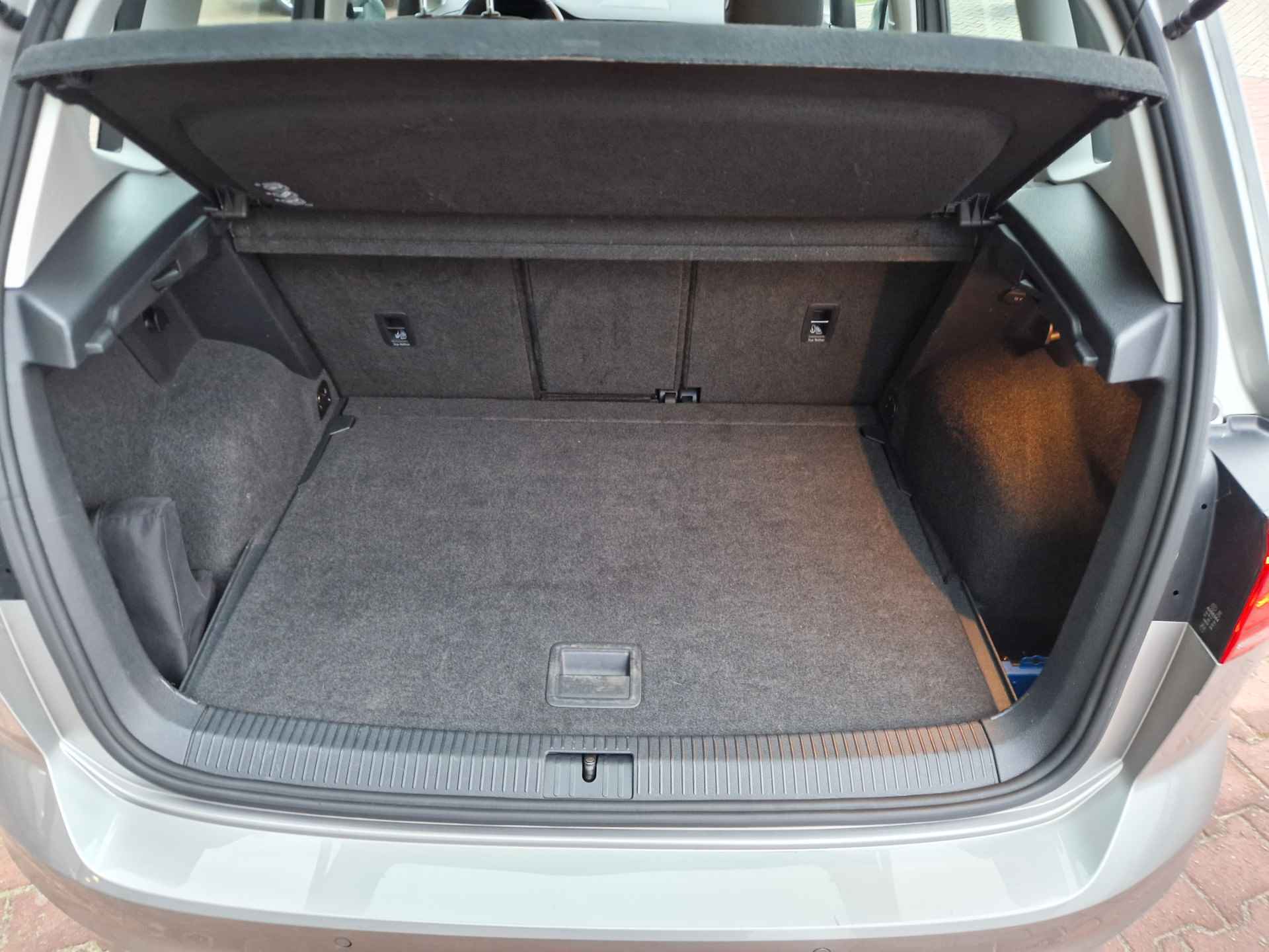 Volkswagen Golf Sportsvan 1.0 TSI Comfortline 12MND BOVAG GARANTIE | NAVI | PARK PILOT | ADAPT. CC | APP CONNECT - 9/38