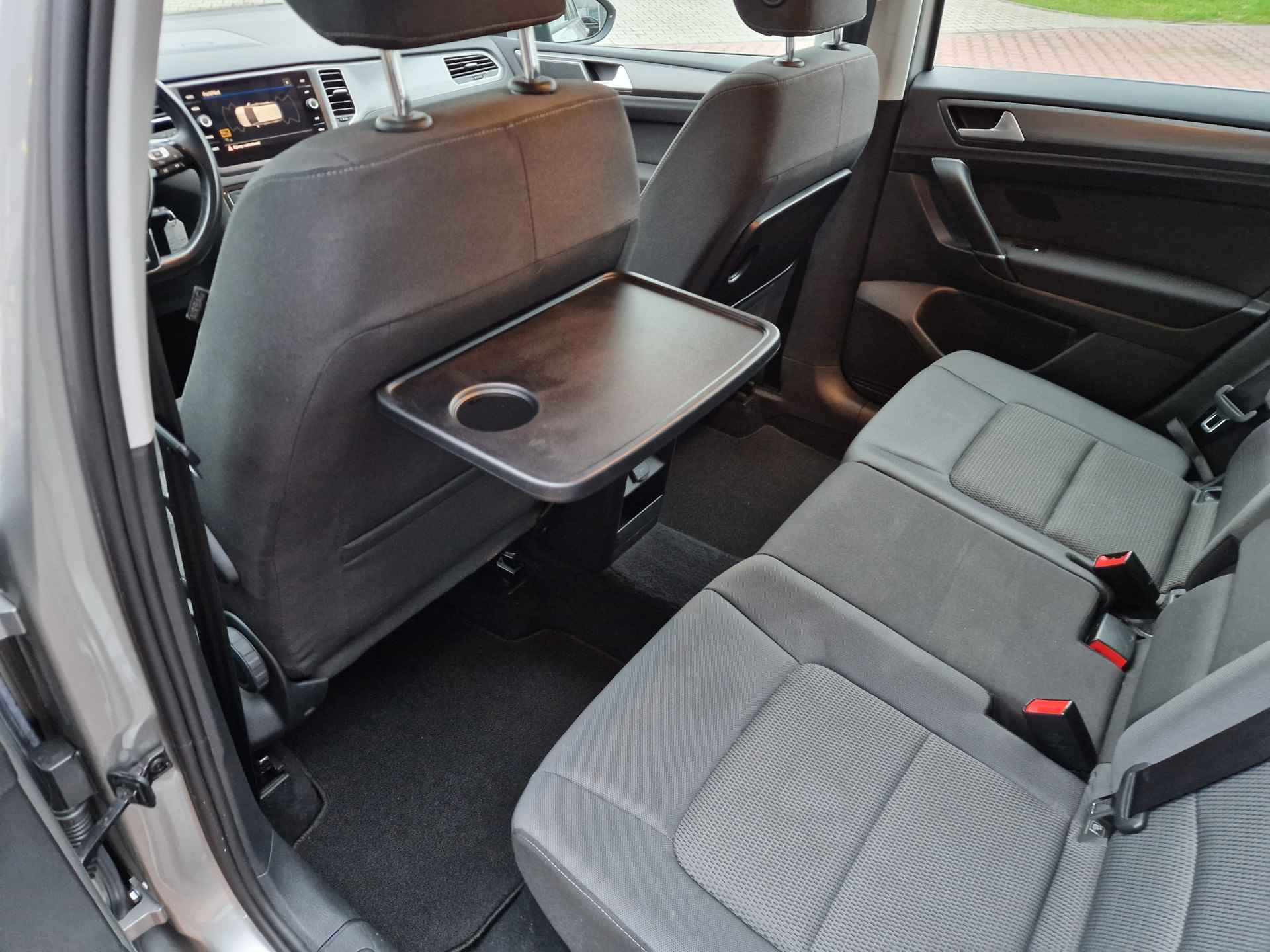 Volkswagen Golf Sportsvan 1.0 TSI Comfortline 12MND BOVAG GARANTIE | NAVI | PARK PILOT | ADAPT. CC | APP CONNECT - 13/38