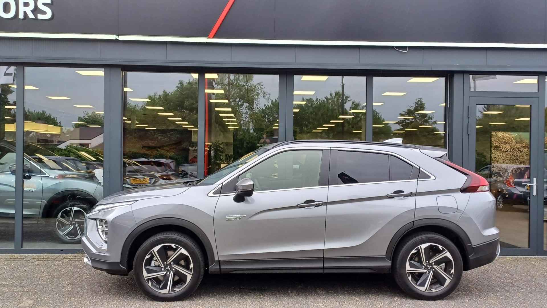 Mitsubishi Eclipse Cross 2.4 PHEV Intense+ DEMO - 15/26