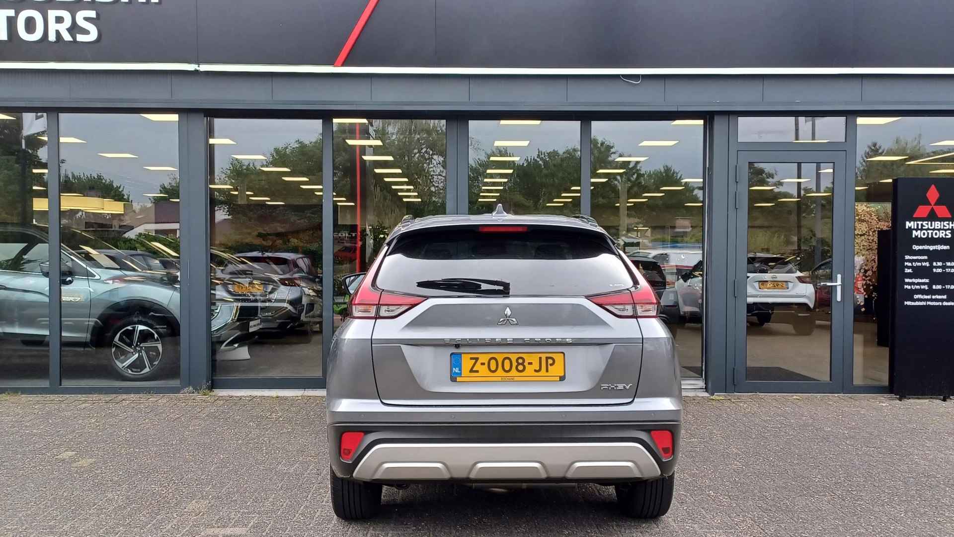 Mitsubishi Eclipse Cross 2.4 PHEV Intense+ DEMO - 18/26