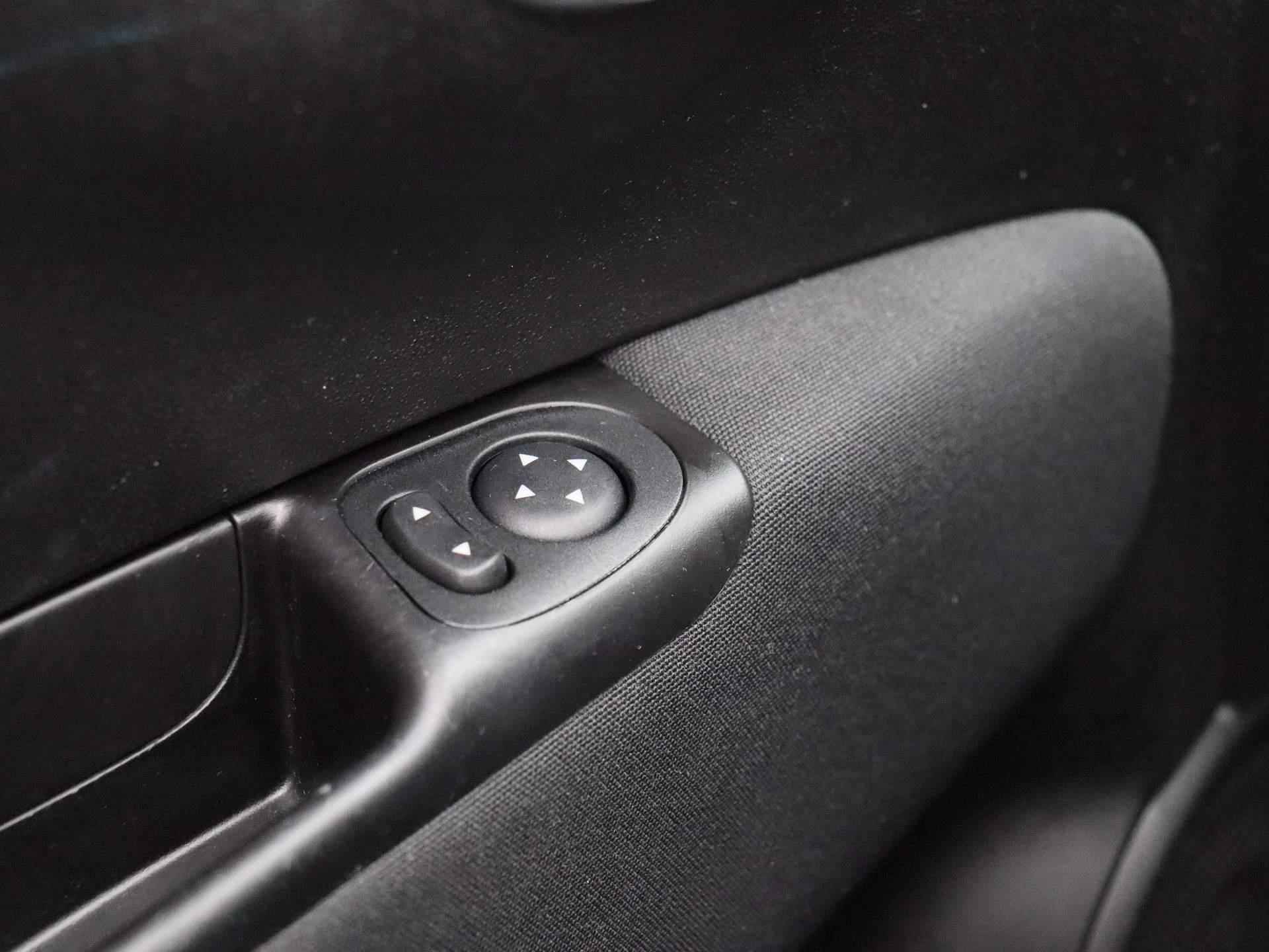 Fiat 500C 1.0 Hybrid Lounge | Apple Carplay | Airco | Bluetooth | Cruise Control | - 24/34