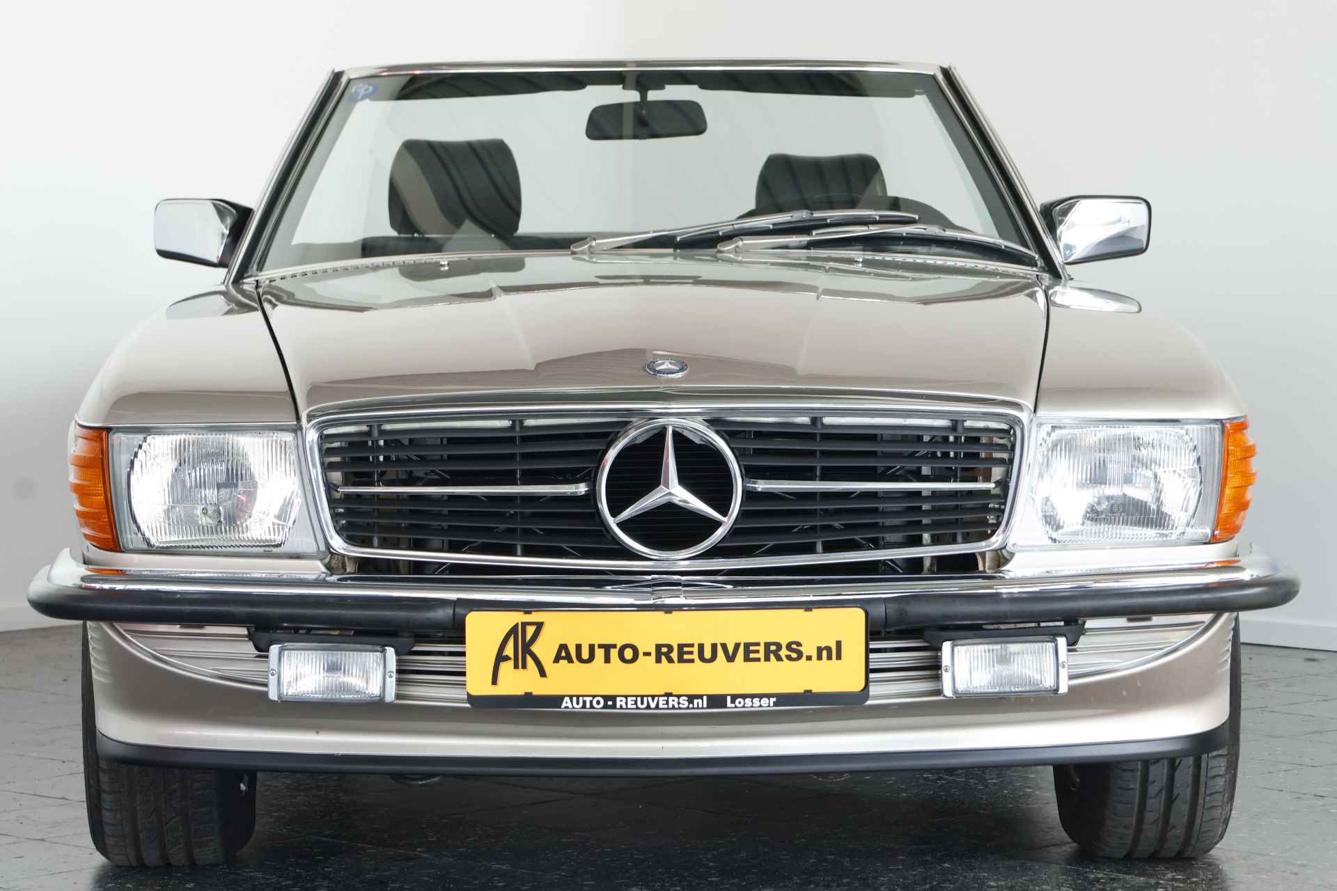 Mercedes-Benz SL-Klasse 300 SL R107 / Weinig km / Leder / Hardtop - 2/27