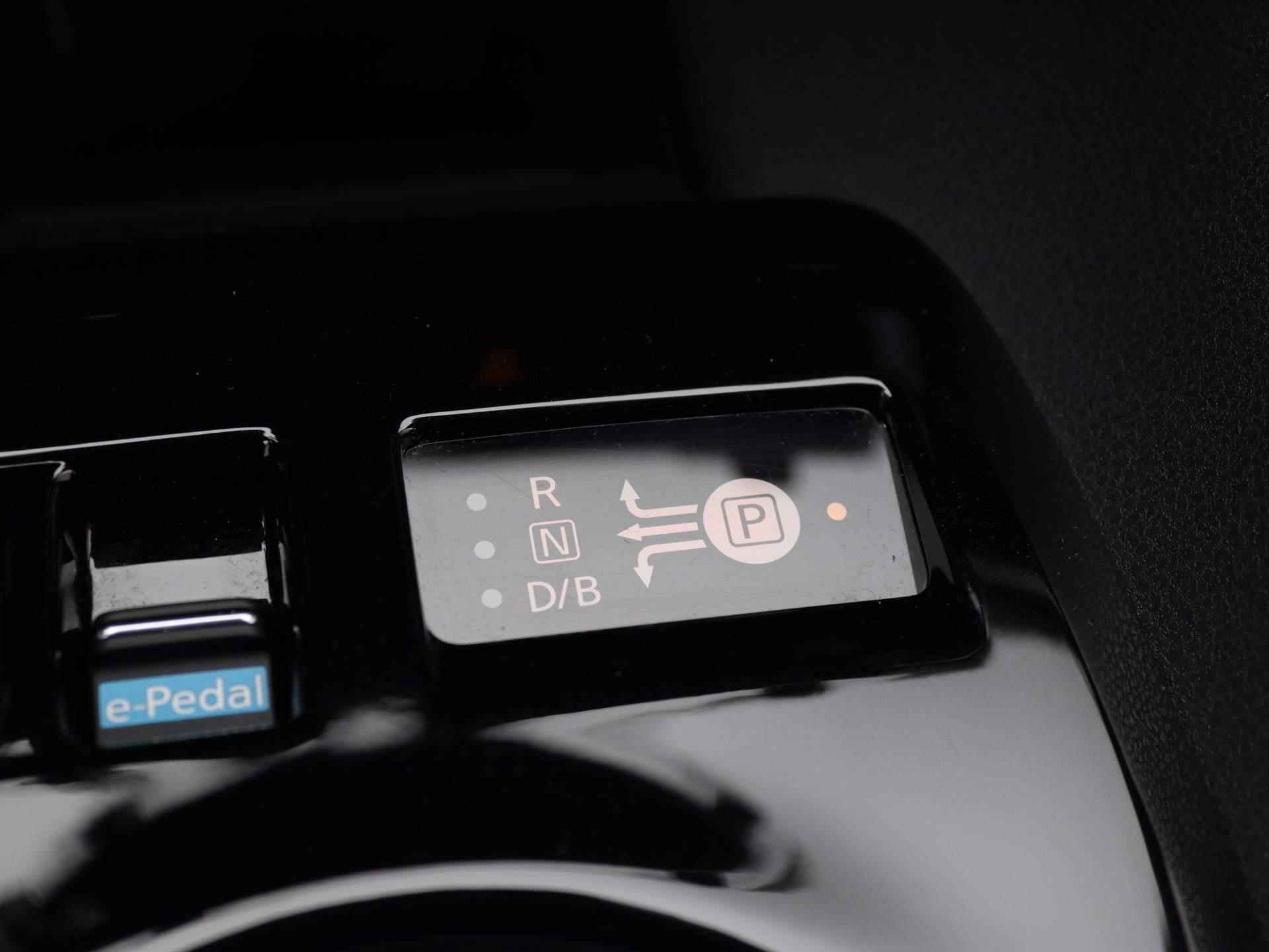 Nissan LEAF 2.ZERO EDITION 40 kWh | 1 ste eig | Apple carplay | dodehoek detectie | led koplampen - 18/47