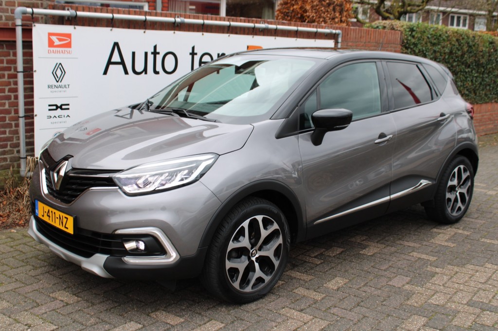 RENAULT Captur TCe 90 pk Intens  o.a. trekhaak/stoelverwarming