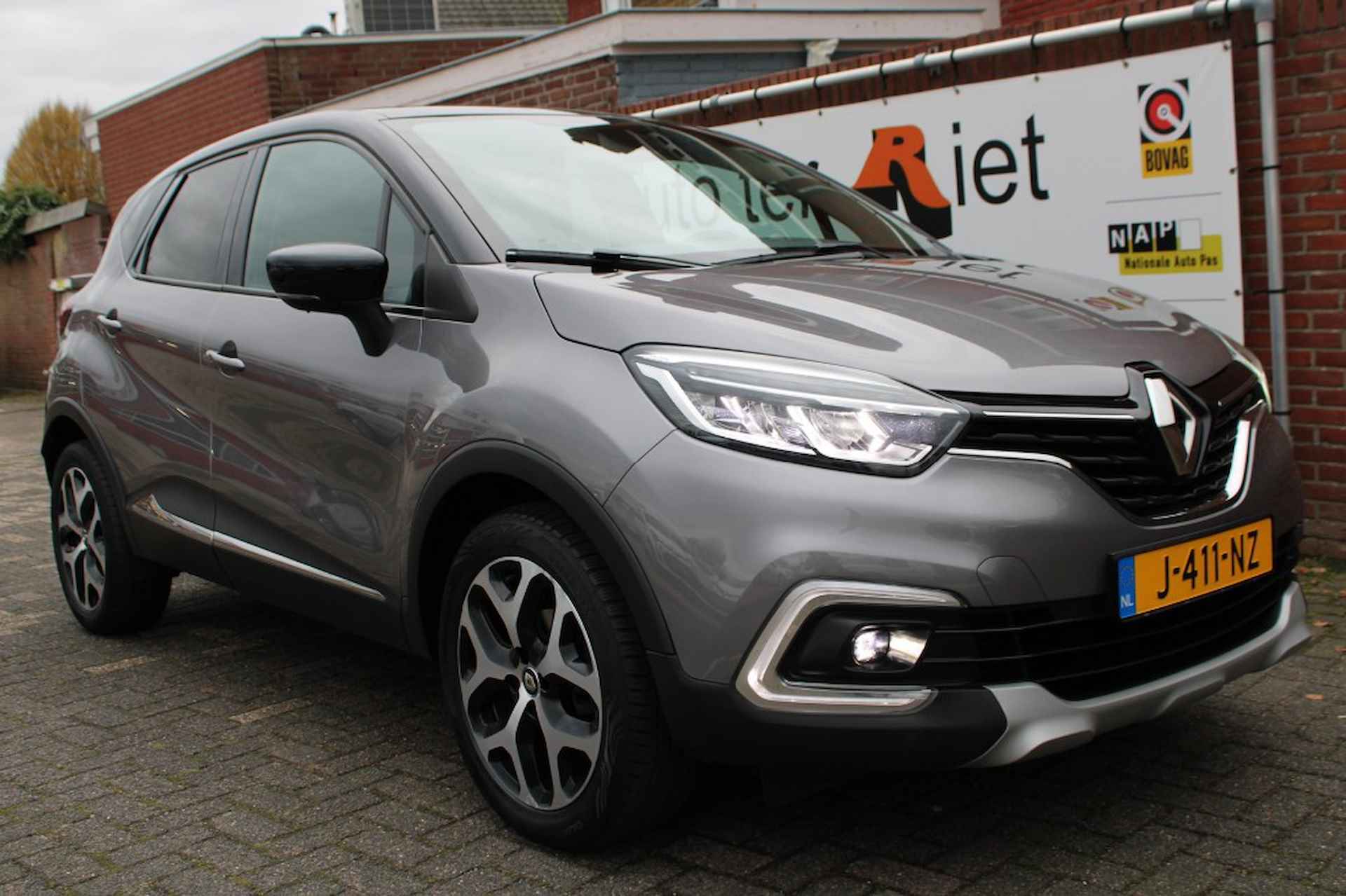 RENAULT Captur TCe 90 pk Intens  o.a. trekhaak/stoelverwarming - 7/40