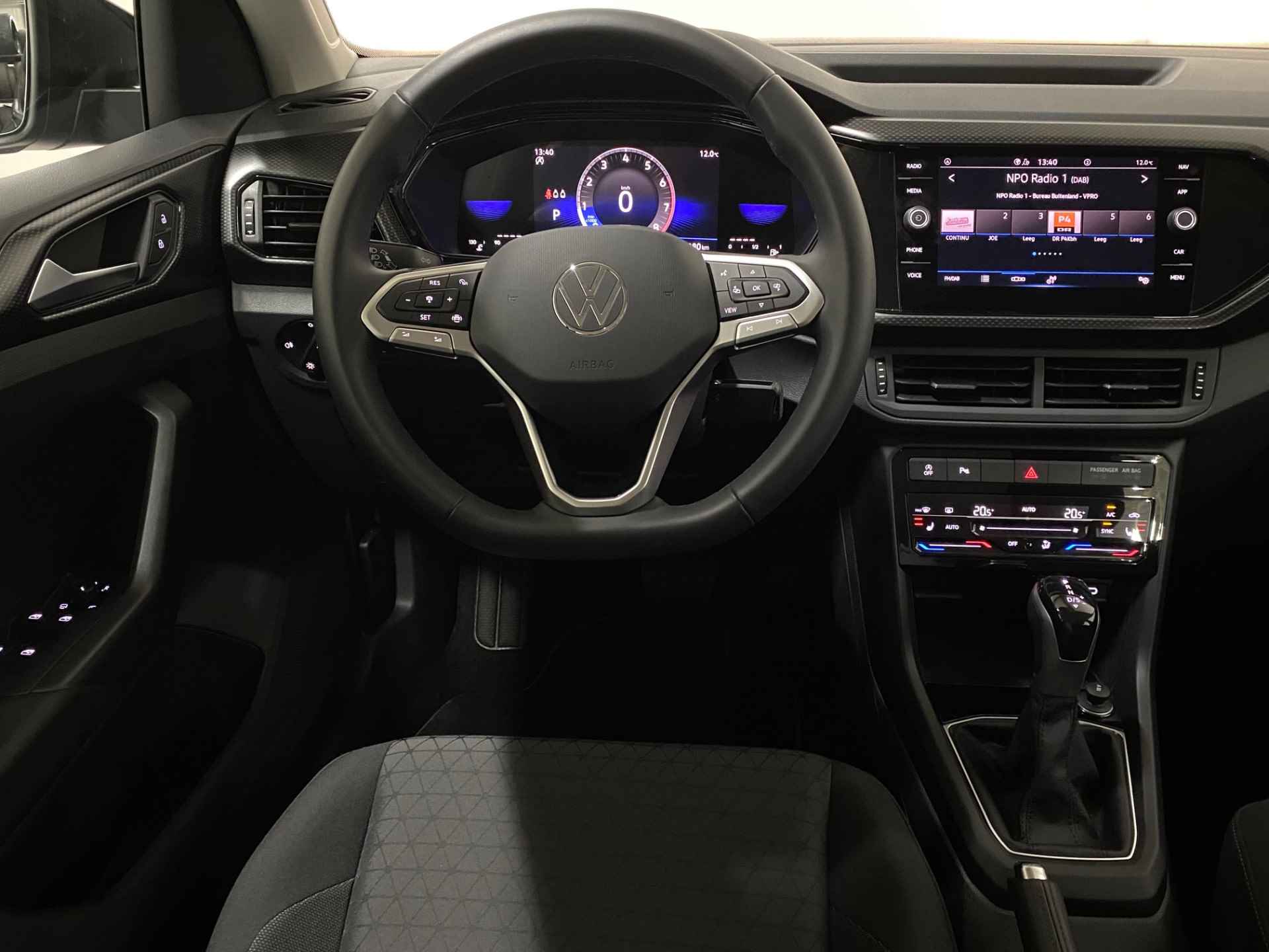Volkswagen T-Cross 1.0 TSI Life Trekhaak Camera Applecarplay *Navigatie 16inch Stoelverw. Climacontr. ACC - 3/38