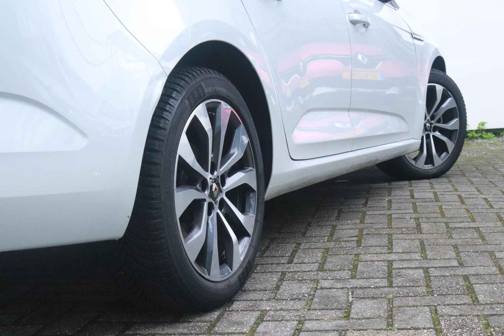 Renault Mégane Estate 1.3 TCe 140 EDC Techno | Aut. Inparkeren | Apple Carplay / Android Auto | Trekhaak (1700 KG!) | A. Camera | Groot Scherm | Geen Import! - 15/48