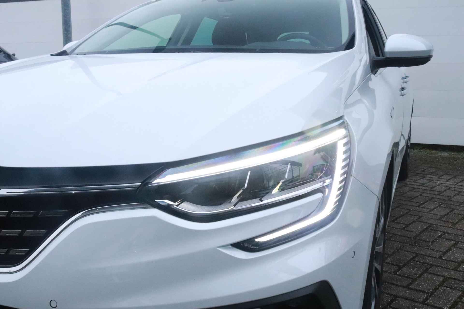 Renault Mégane Estate 1.3 TCe 140 EDC Techno | Aut. Inparkeren | Apple Carplay / Android Auto | Trekhaak (1700 KG!) | A. Camera | Groot Scherm | Geen Import! - 19/48