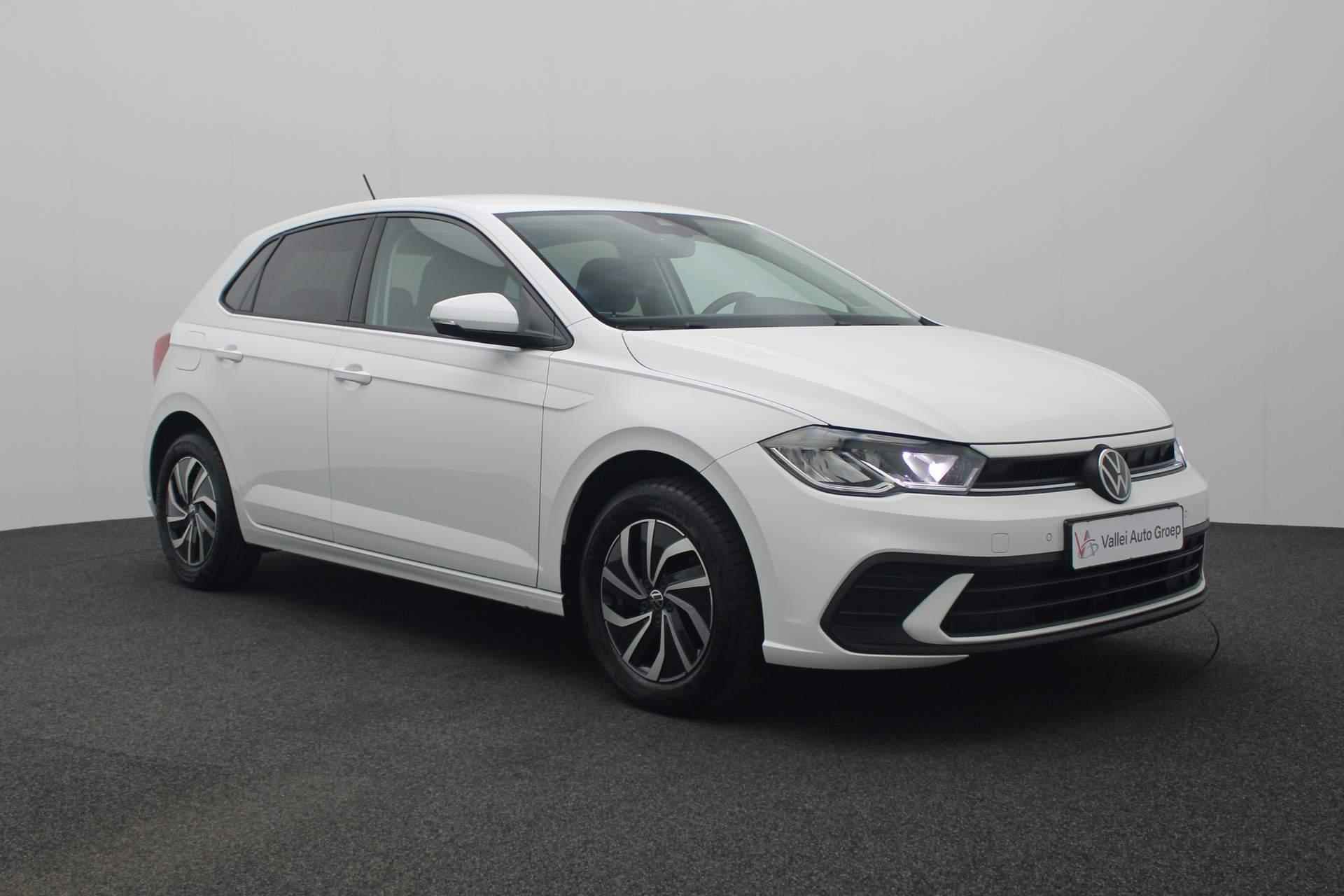 Volkswagen Polo 1.0 TSI 95PK Life | Apple Carplay / Android Auto | Parkeersensoren voor/achter | ACC | Clima | 15 inch - 29/35