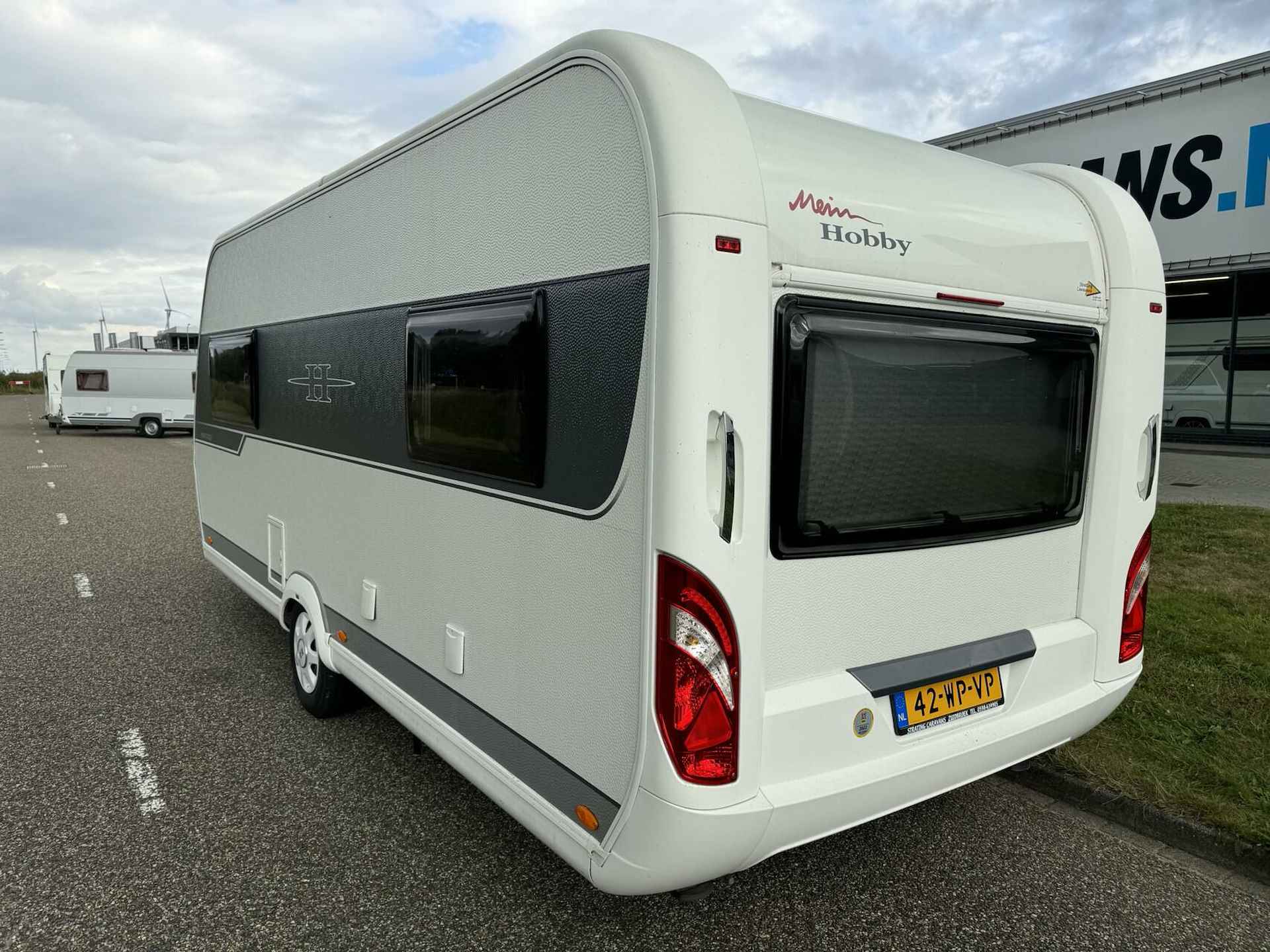 HOBBY PRESTIGE 495 UL MOVER + ENKELE BEDDEN + ZAKLUIFEL - 5/21