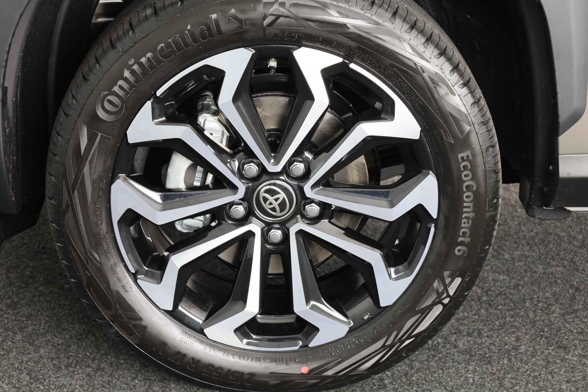 Toyota Yaris Cross 1.5 Hybrid Dynamic *DEMO* | Fabrieksgarantie t/m 04-2034 mogelijk! - 37/41