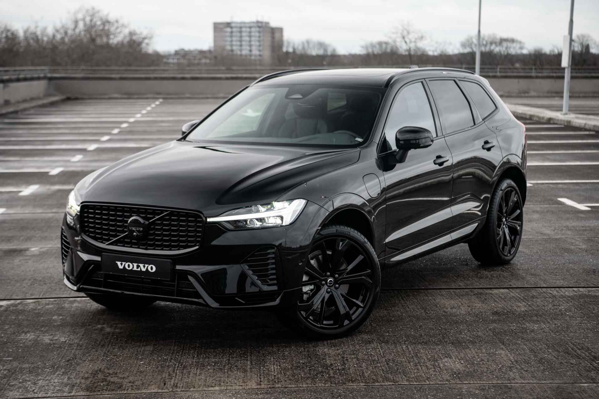 Volvo XC60 2.0 T6 Plug-in hybrid AWD Ultra Black Edition | | Nieuw | Van € 80.840,- voor € 67.845,- - 14/45