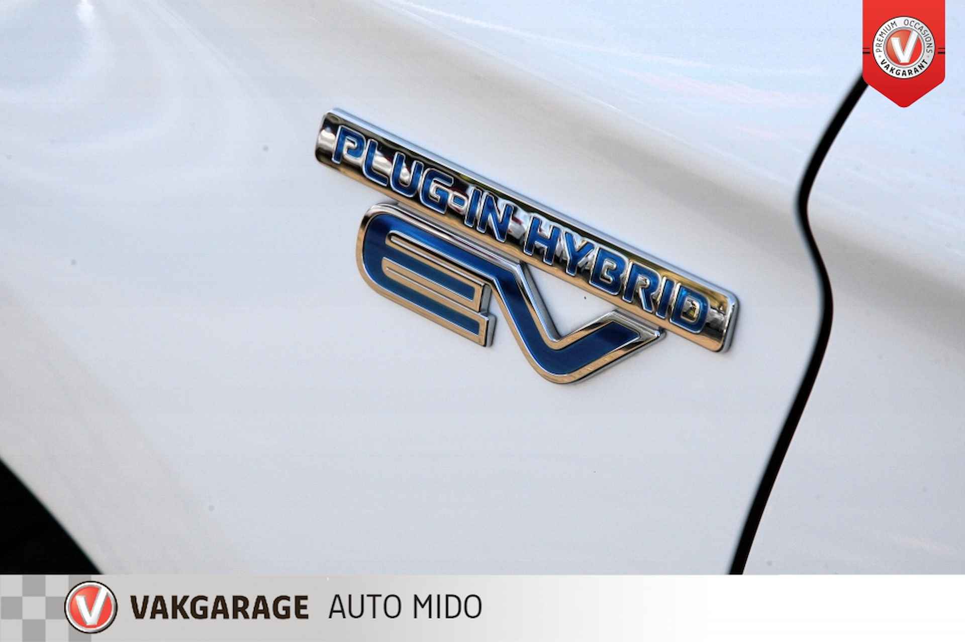 Mitsubishi Outlander 2.4 PHEV Instyle 4WD -Schuifdak- -Trekhaak- BTW AUTO - 24/60