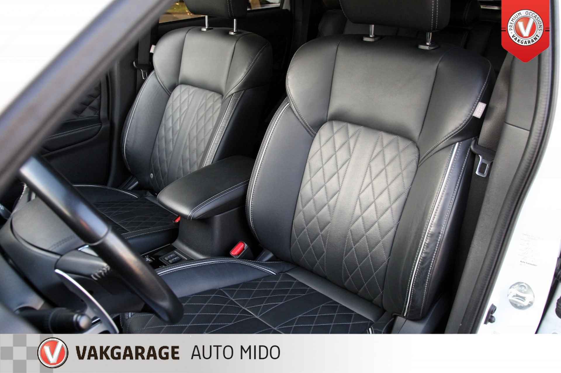 Mitsubishi Outlander 2.4 PHEV Instyle 4WD -Schuifdak- -Trekhaak- BTW AUTO - 39/60