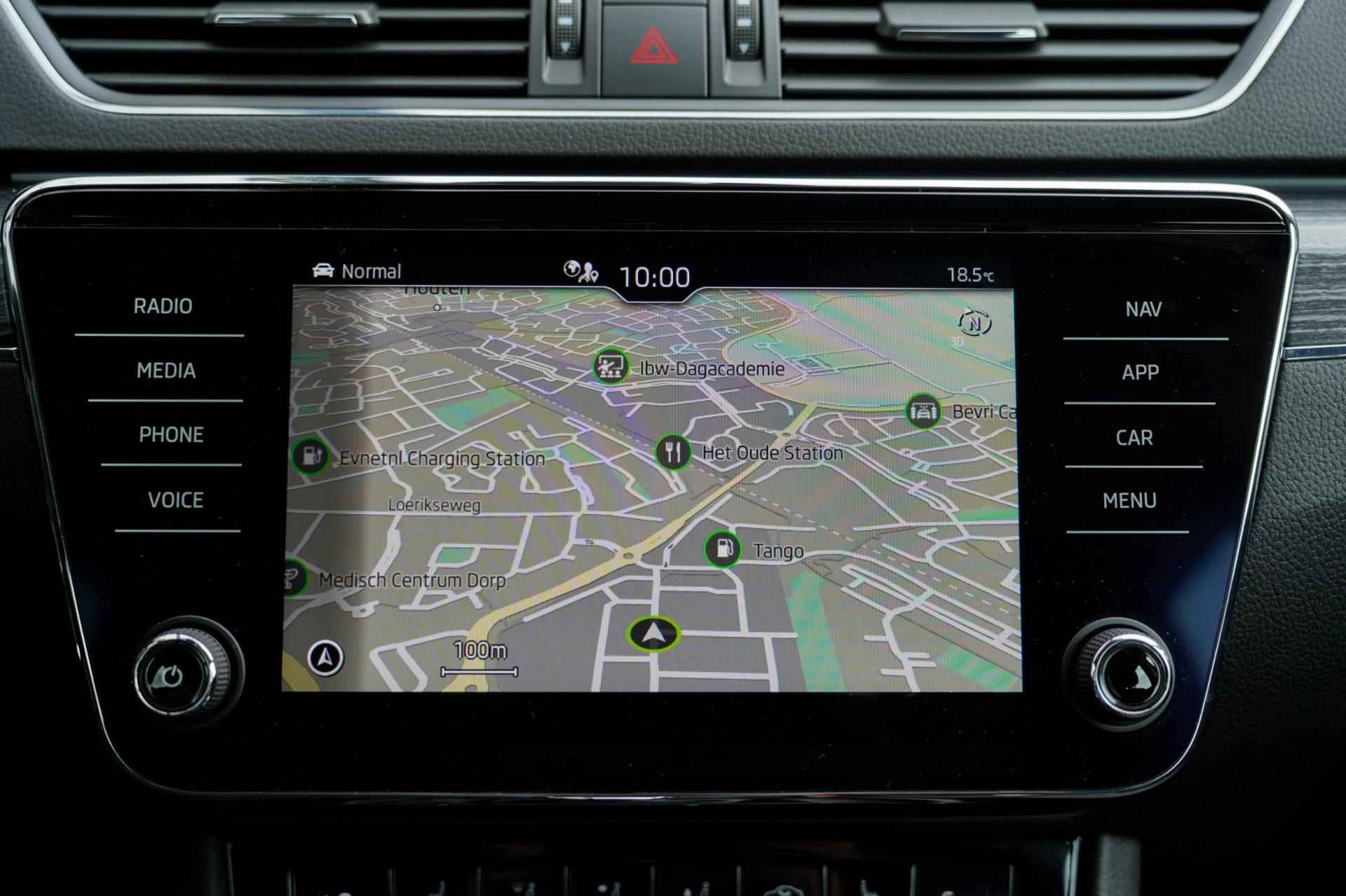 Skoda Superb Combi 1.4 TSI iV Business Edition | Plug in | Hybrid | Carplay - 19/40