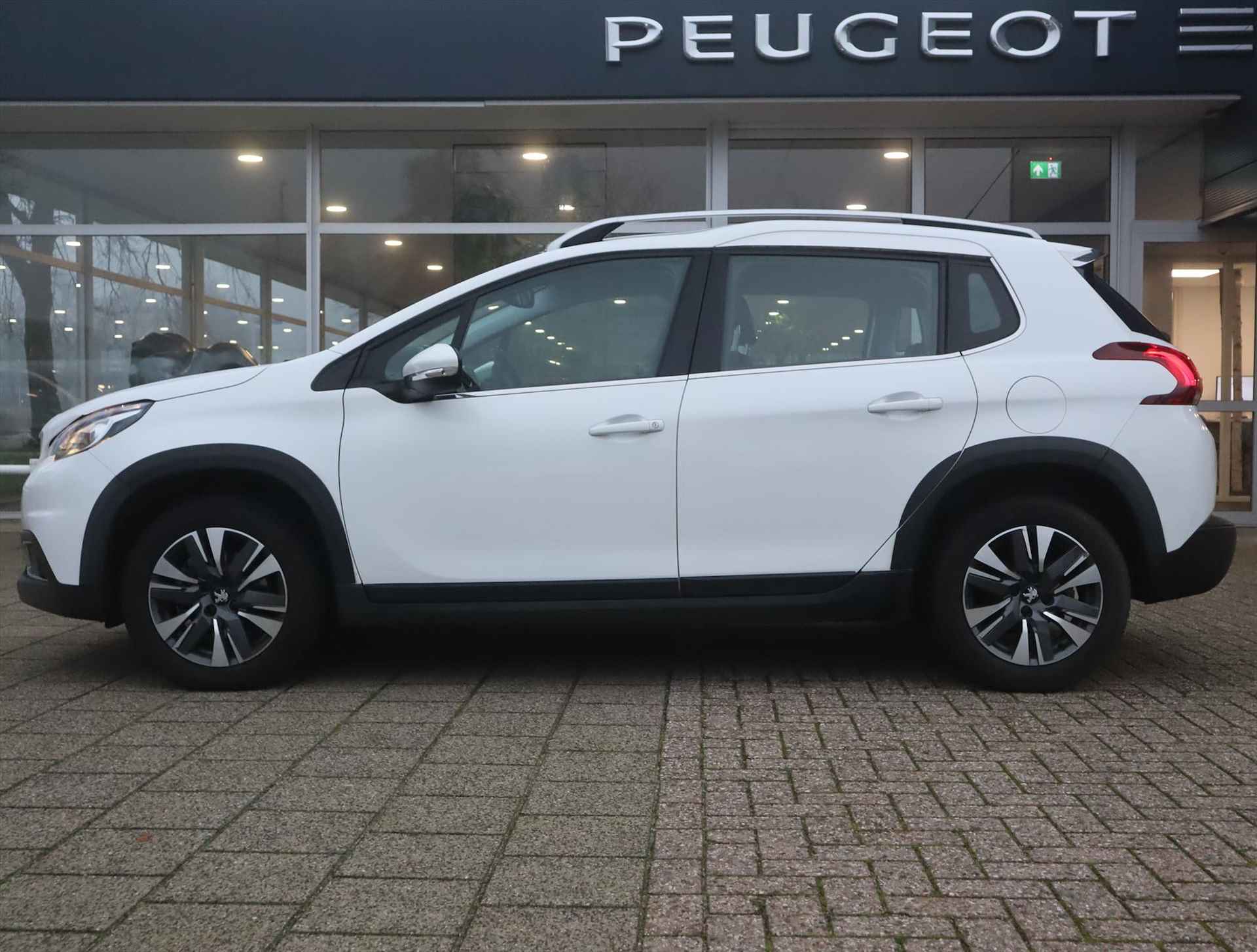 Peugeot 2008 SUV Allure PureTech 110PK EAT6 Automaat, Rijklaarprijs, Trekhaak Apple Carplay/Android auto Bluetooth Climate Control - 2/53