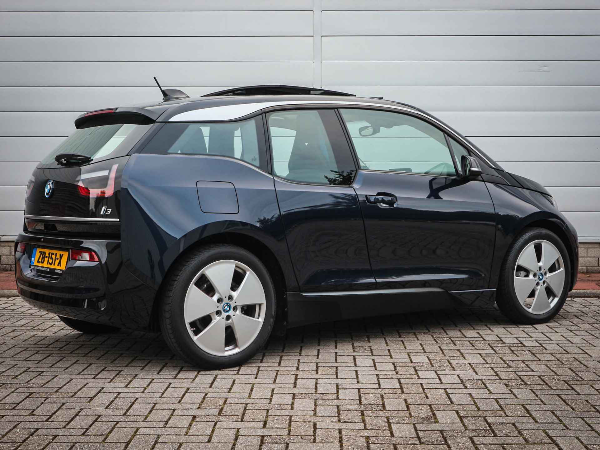 BMW i3 Basis 120Ah 42 kWh | Clima | Cruise | Navi | Panoramadak | Lichtmetaal | Camera | - 5/49