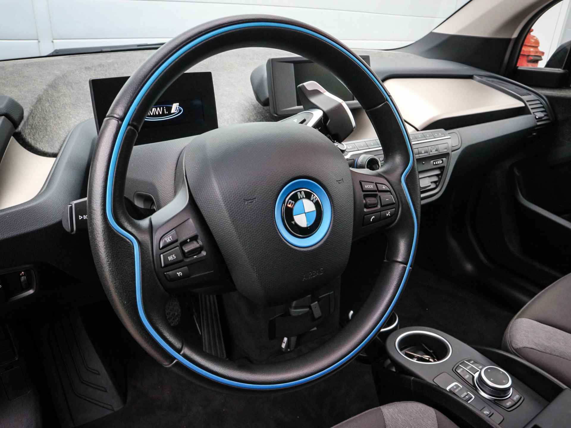 BMW i3 Basis 120Ah 42 kWh | Clima | Cruise | Navi | Panoramadak | Lichtmetaal | Camera | - 34/49