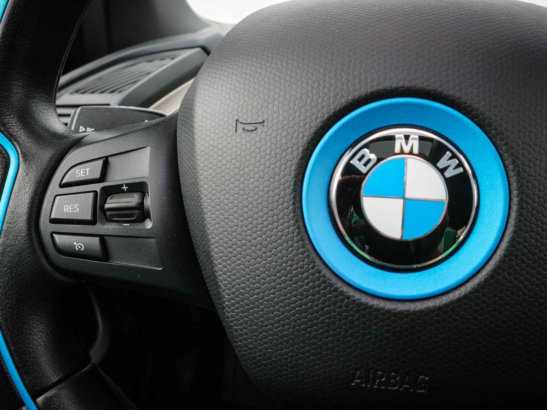 BMW i3 Basis 120Ah 42 kWh | Clima | Cruise | Navi | Panoramadak | Lichtmetaal | Camera | - 41/49