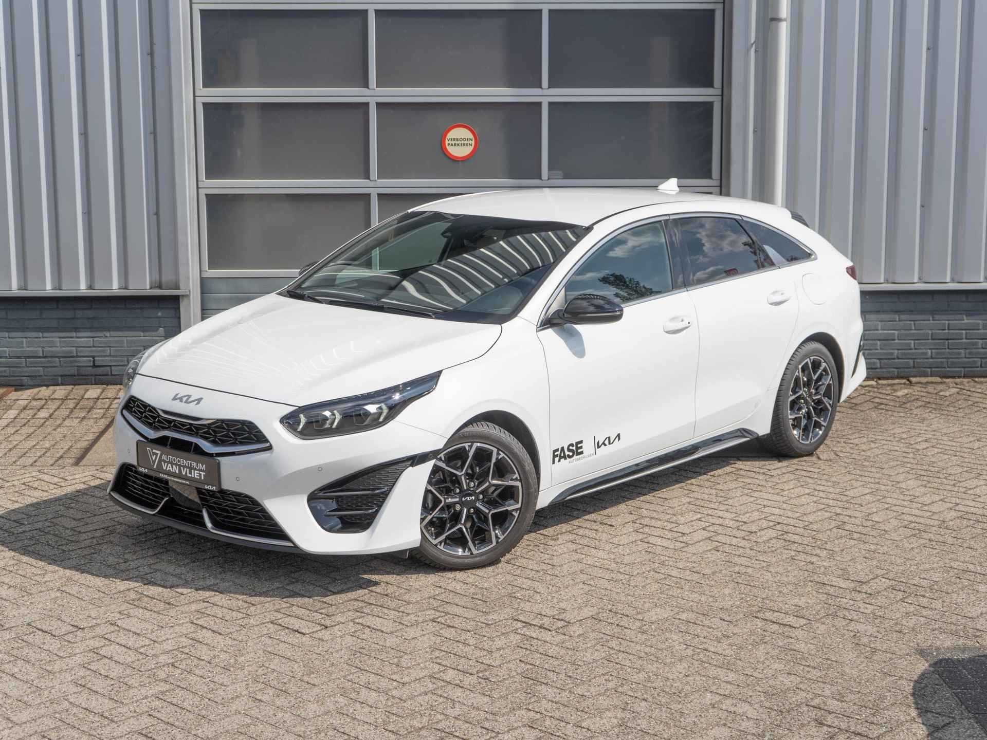 Kia ProCeed 1.5 T-GDi GT-PlusLine | Beschikbaar in overleg | LED | Navi | Stoel-/stuurverwarming | 17'' | Camera - 2/34