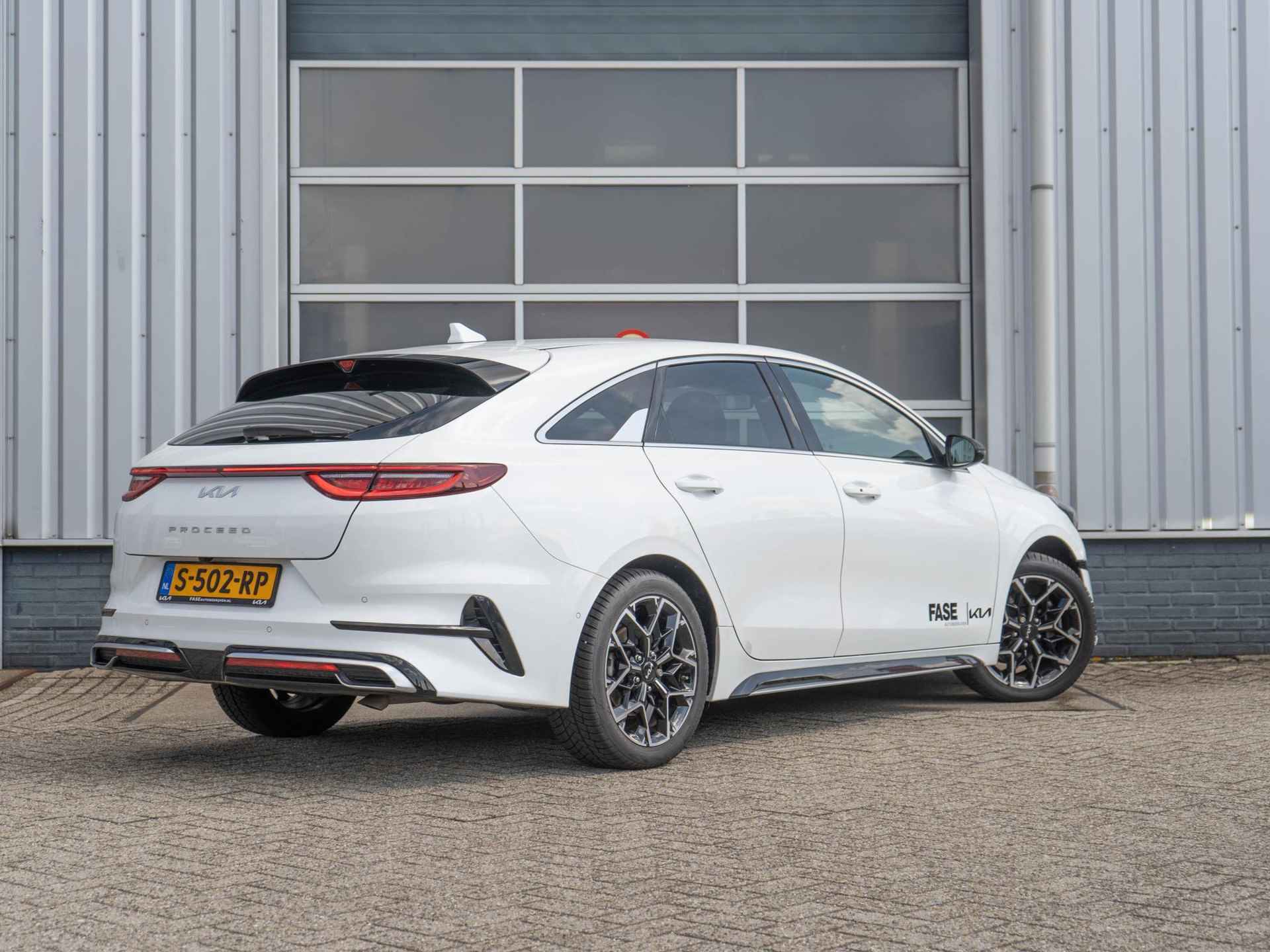 Kia ProCeed 1.5 T-GDi GT-PlusLine | Beschikbaar in overleg | LED | Navi | Stoel-/stuurverwarming | 17'' | Camera - 4/34