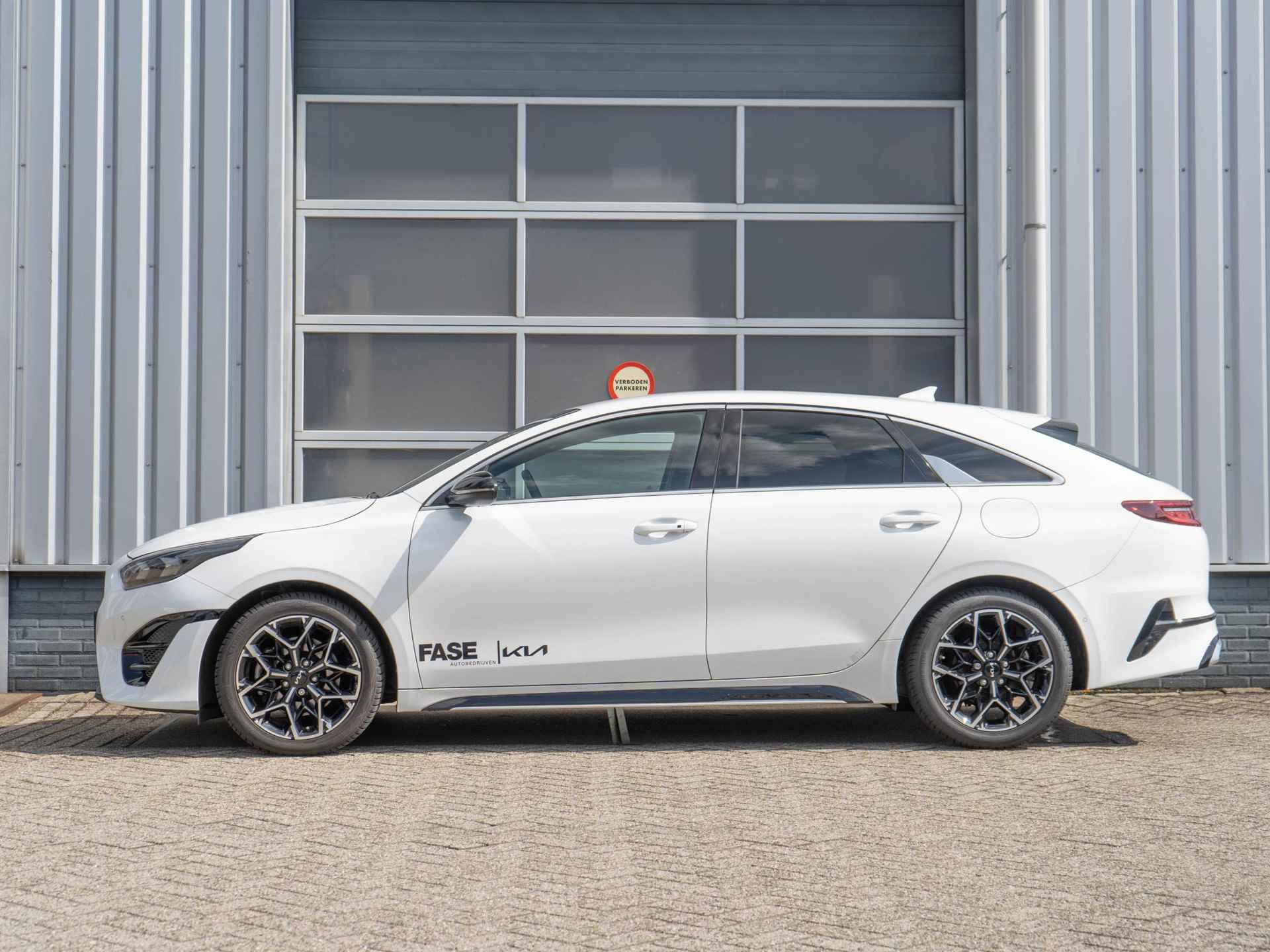 Kia ProCeed 1.5 T-GDi GT-PlusLine | Beschikbaar in overleg | LED | Navi | Stoel-/stuurverwarming | 17'' | Camera - 8/34