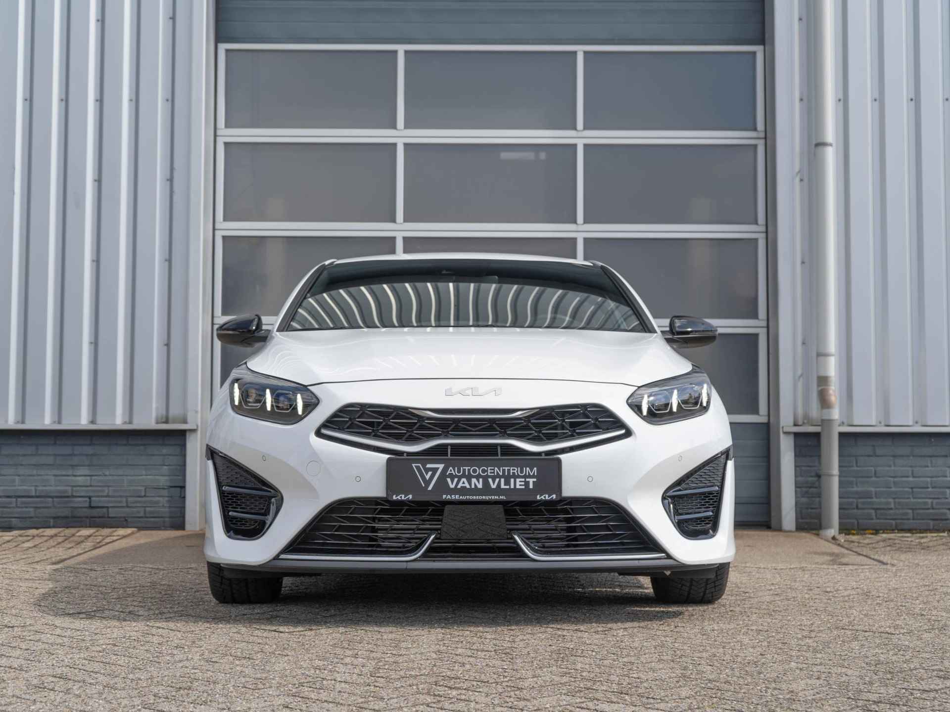 Kia ProCeed 1.5 T-GDi GT-PlusLine | Beschikbaar in overleg | LED | Navi | Stoel-/stuurverwarming | 17'' | Camera - 10/34