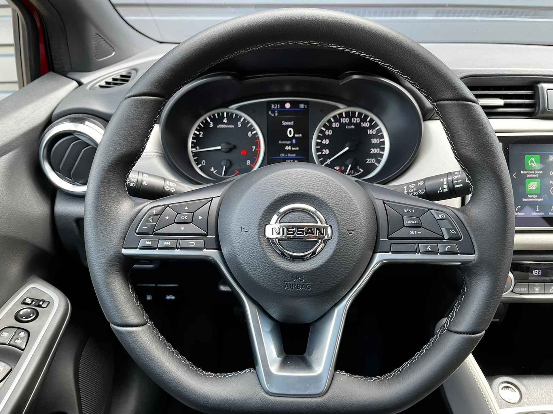 Nissan Micra 1.0 IG-T Tekna | Automatische Airco | 360 Camera | Navigatie | Keyless Entry | Bose Audio | - 12/26