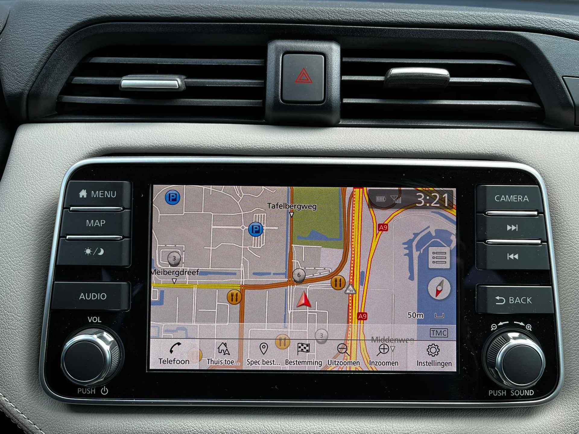 Nissan Micra 1.0 IG-T Tekna | Automatische Airco | 360 Camera | Navigatie | Keyless Entry | Bose Audio | - 16/26