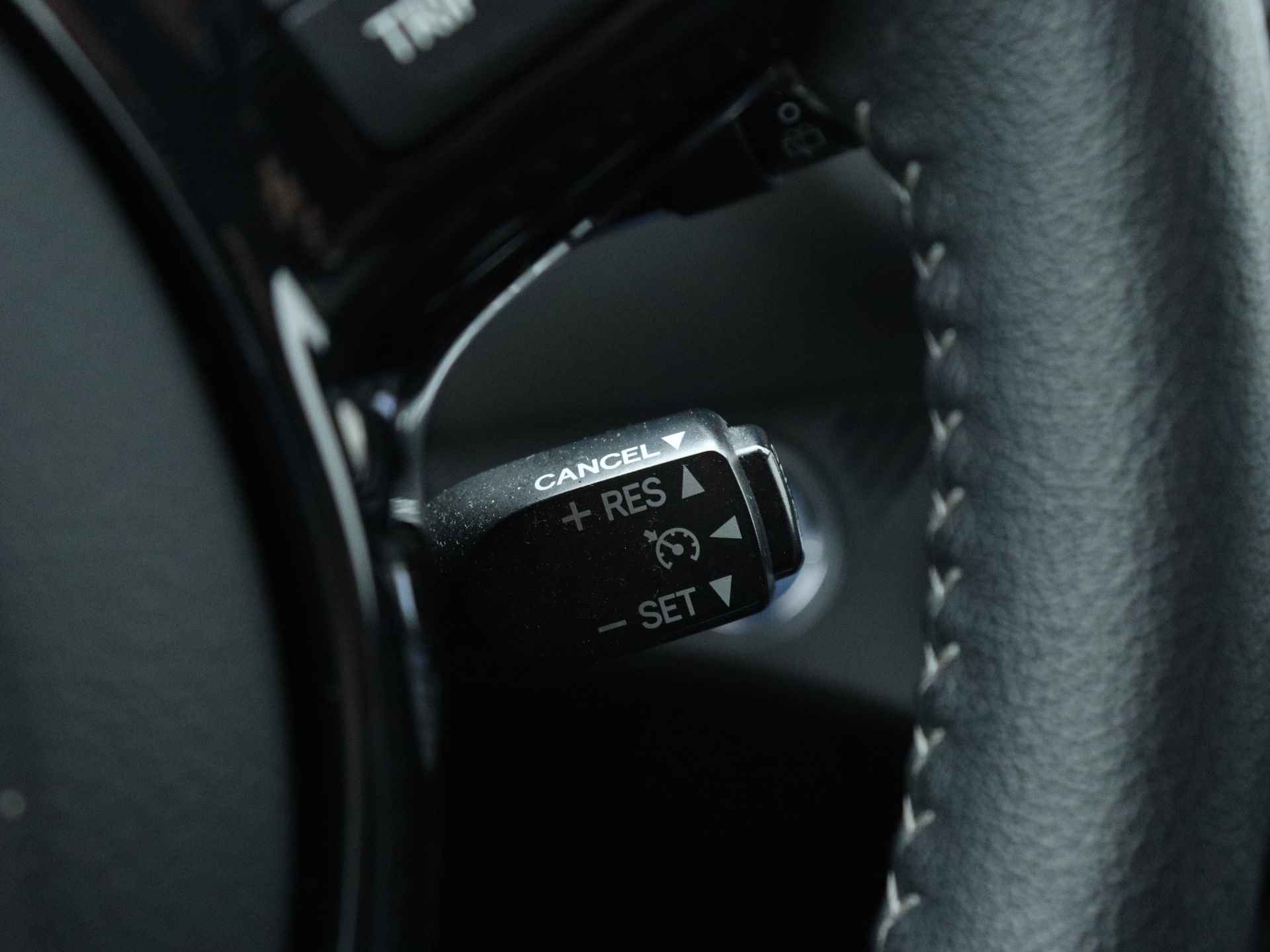 Toyota Yaris 1.5 Hybrid Dynamic | Navigatie | Keyless | - 26/43