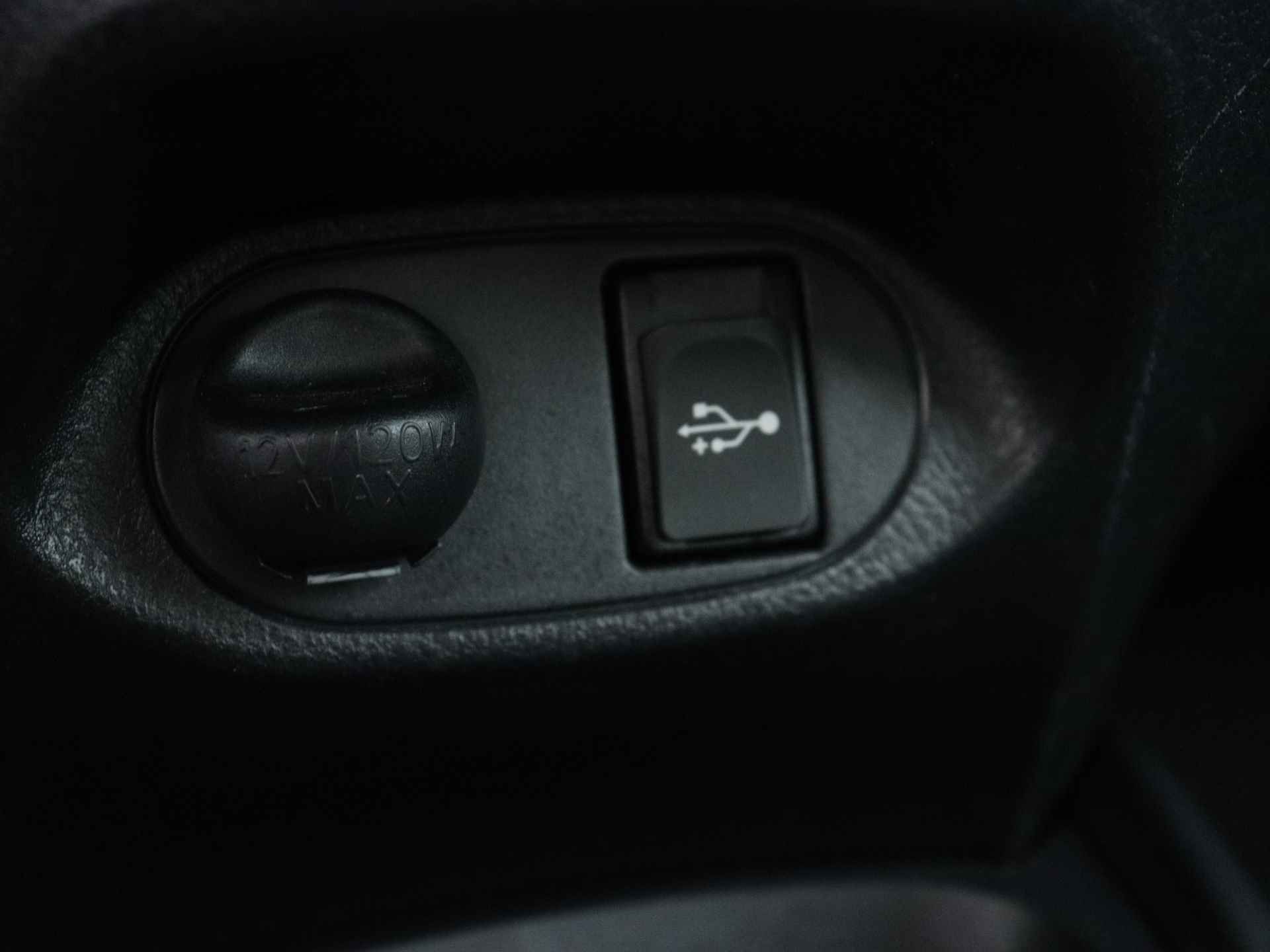 Toyota Yaris 1.5 Hybrid Dynamic | Navigatie | Keyless | - 35/43