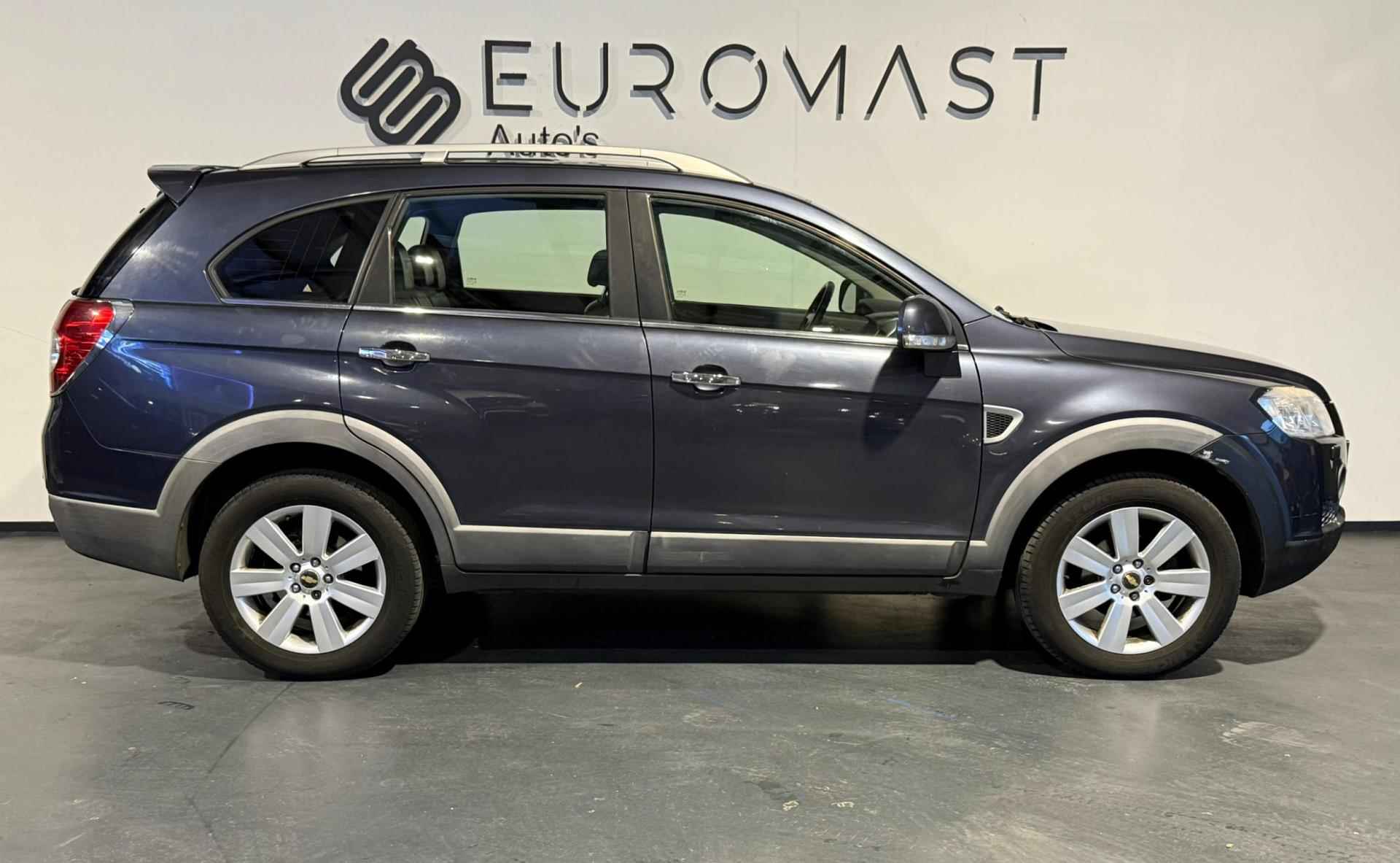 Chevrolet Captiva 2.0 VCDI Executive 7Persoons Automaat Leder Schuifdak Stoelverwarming Trekhaak Nieuwe Apk - 8/24