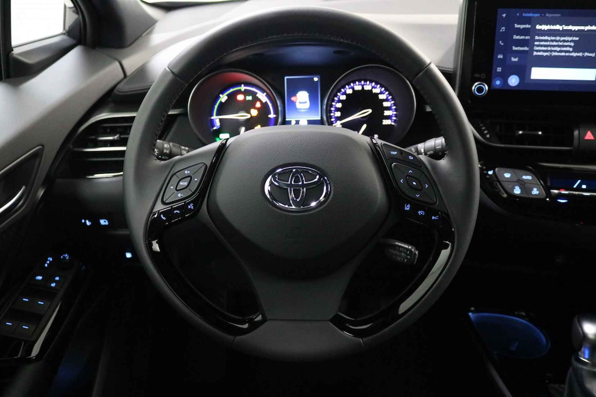 Toyota C-HR 1.8 Hybrid Dynamic | Premium Pack - 13/37
