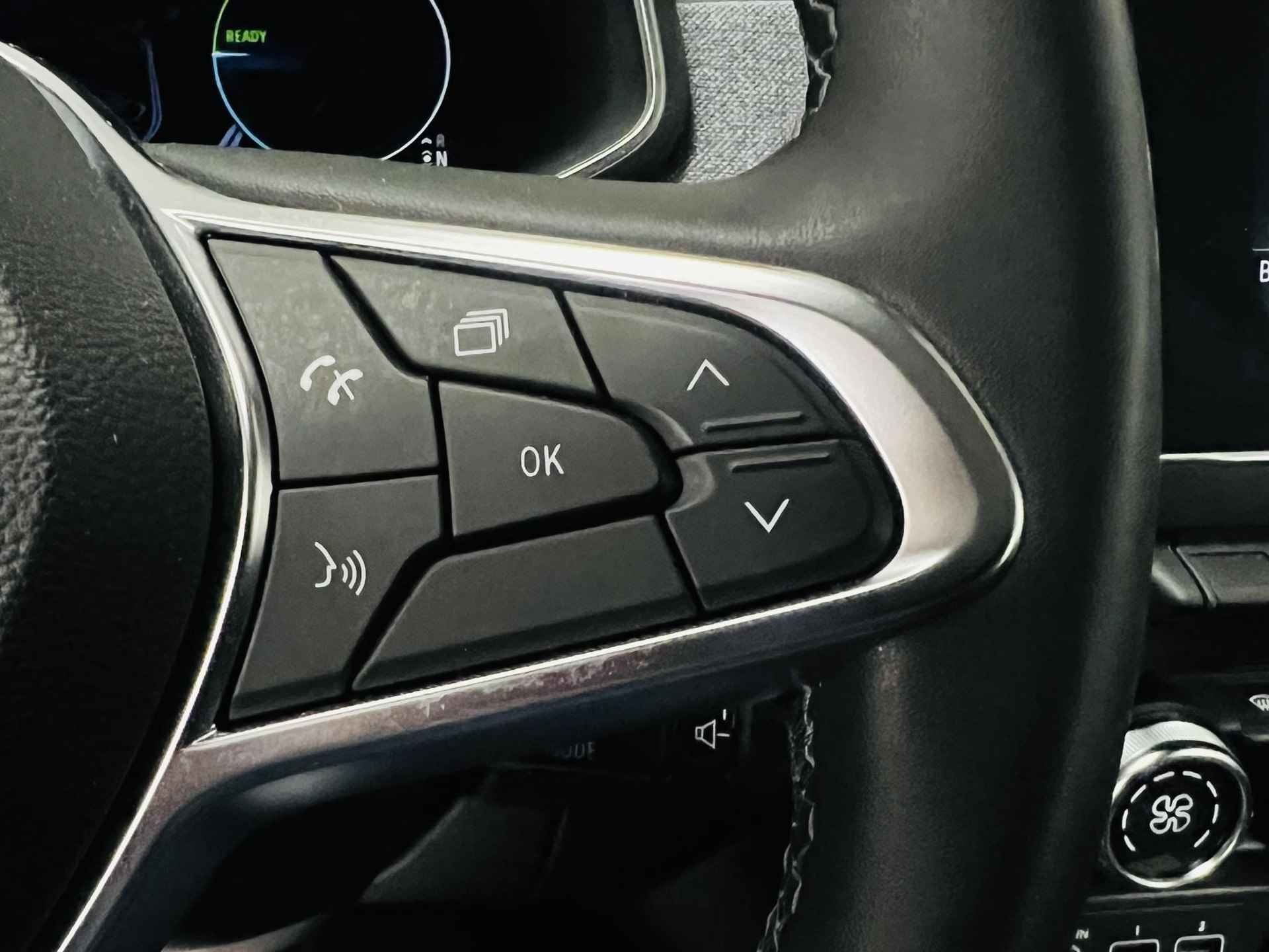 Renault ZOE R135 Intens 52 kWh (ex Accu) Automaat airco camera parkeersensoren apple carplay android auto climate controle zeer mooie auto €2000 subsidie mogelijk - 15/19