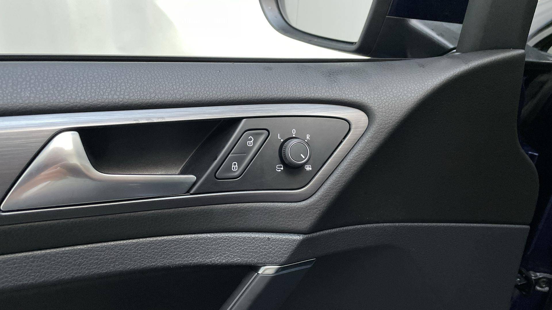 Volkswagen E-Golf Leder Virtual Cockpit Stoelverwarming Navigatie Camera - 28/28
