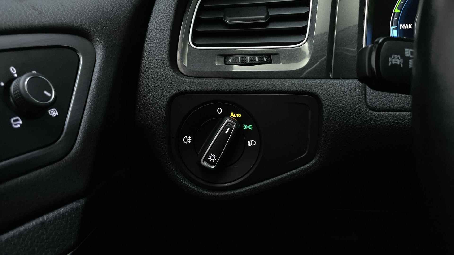 Volkswagen E-Golf Leder Virtual Cockpit Stoelverwarming Navigatie Camera - 13/28