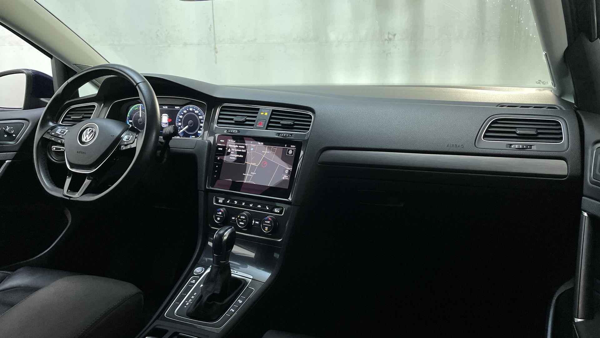 Volkswagen E-Golf Leder Virtual Cockpit Stoelverwarming Navigatie Camera - 2/28