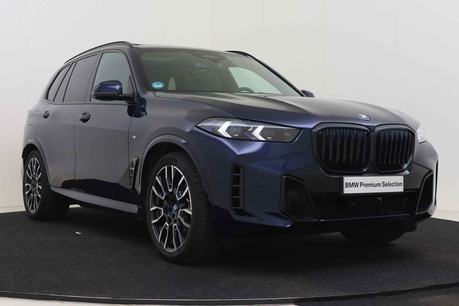 BMW X5 xDrive50e High Executive M Sport Automaat / Panoramadak / Trekhaak / Parking Assistant Professional / Soft-Close / Adaptieve LED / Comfort Access - 14/72